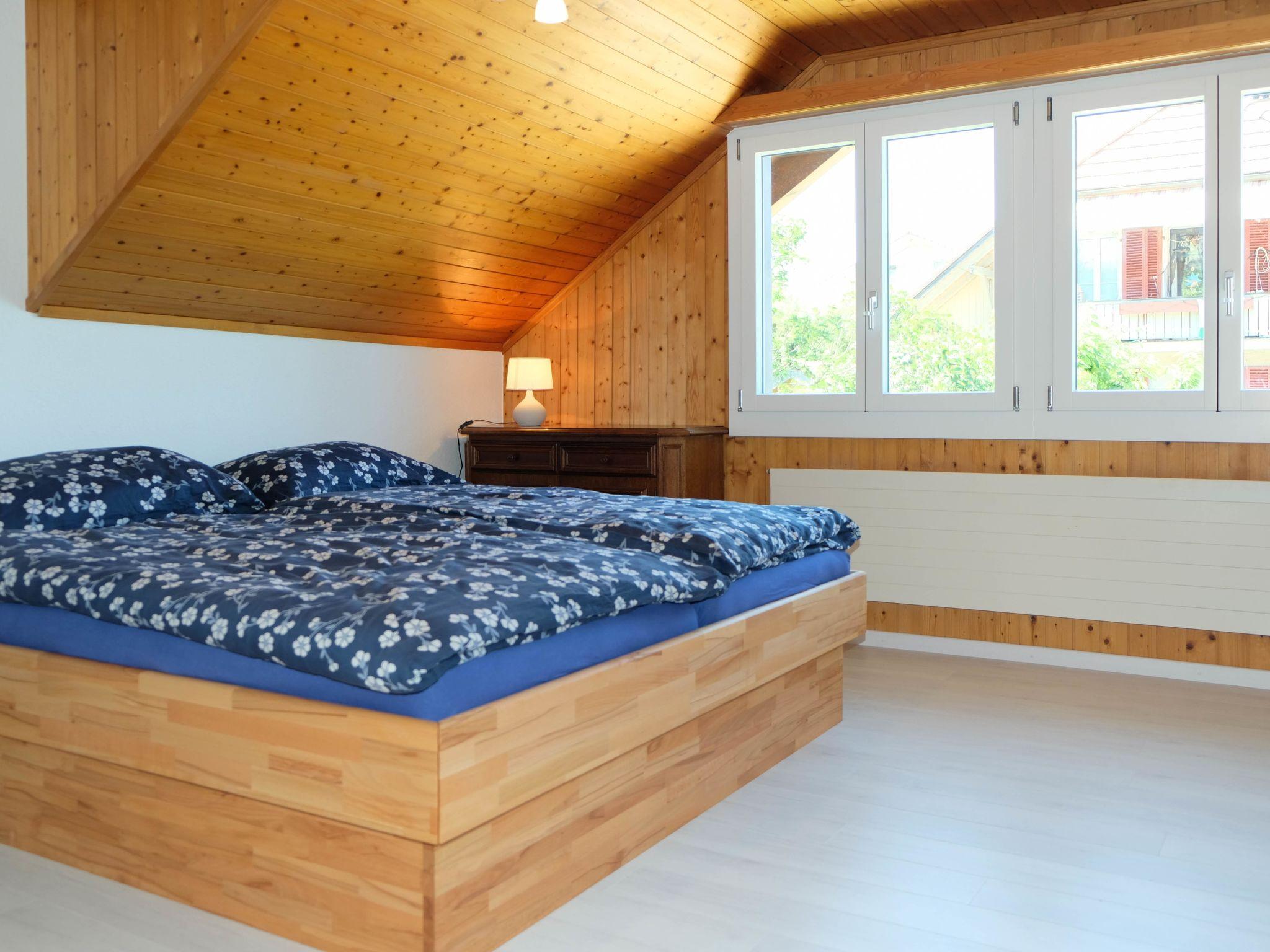 Foto 1 - Appartamento con 3 camere da letto a Spiez con giardino