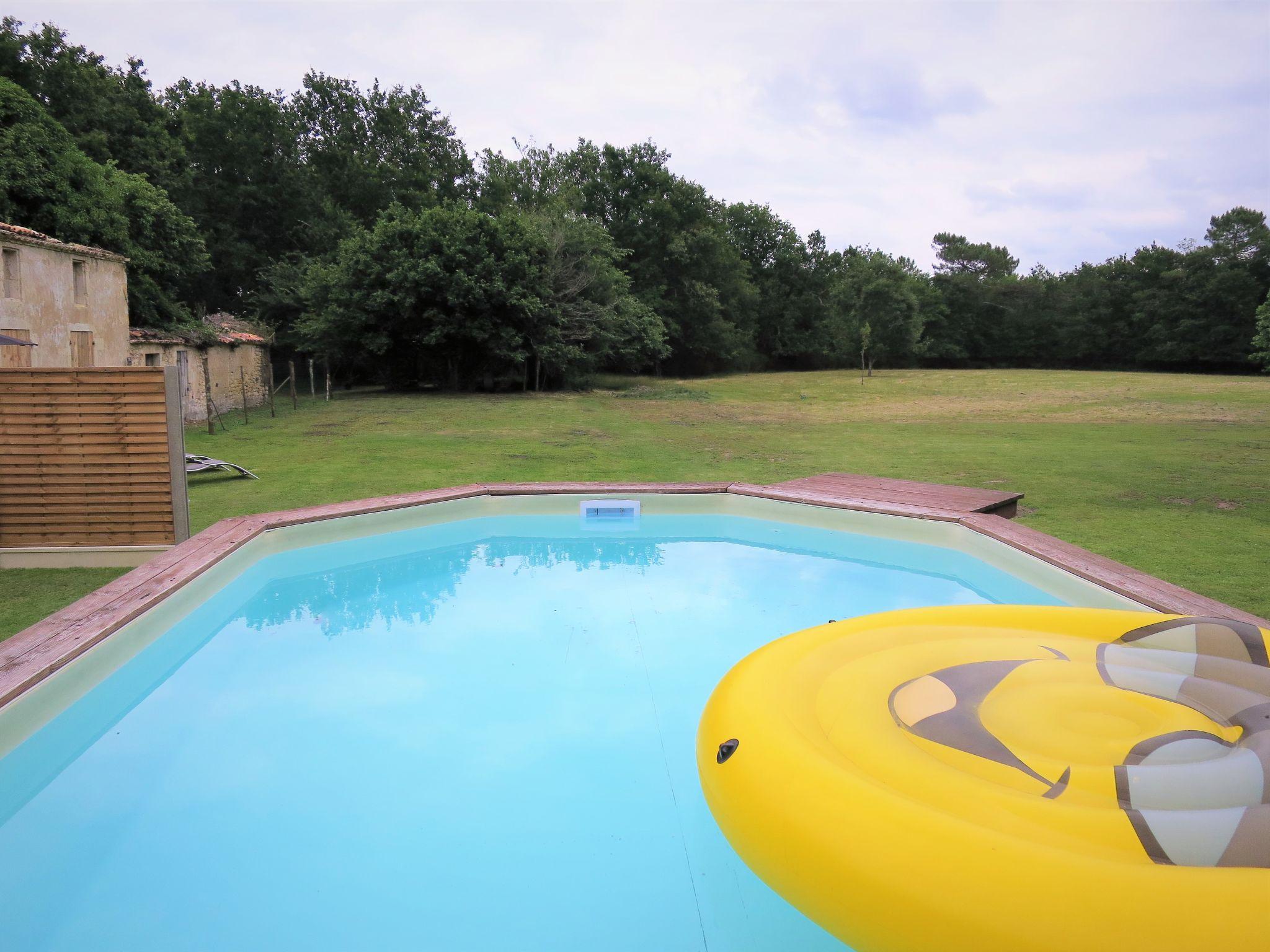 Foto 2 - Casa con 2 camere da letto a Naujac-sur-Mer con piscina e giardino