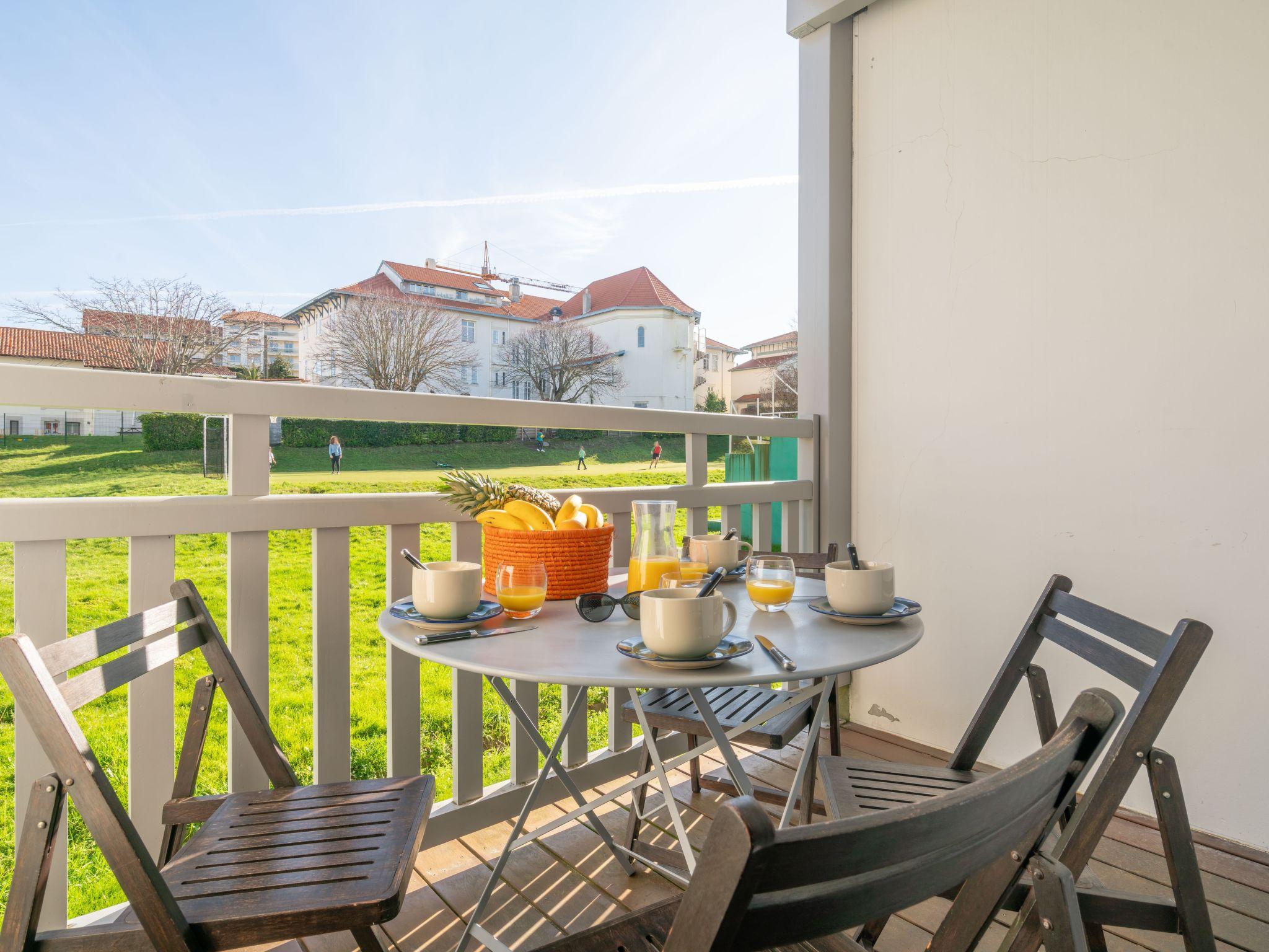 Foto 1 - Apartamento de 2 quartos em Biarritz com jardim e terraço