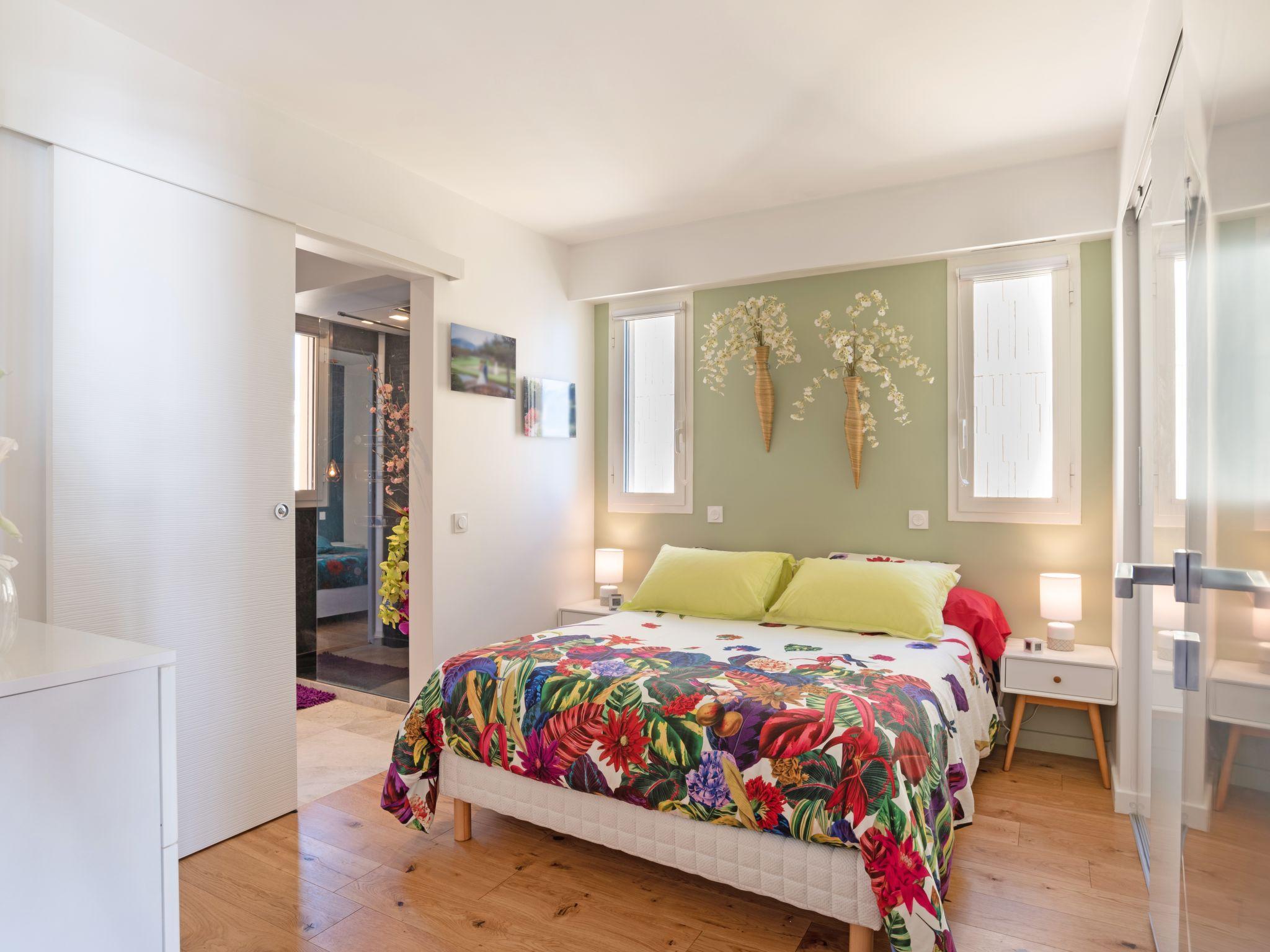 Foto 4 - Apartment mit 2 Schlafzimmern in Roquebrune-Cap-Martin mit terrasse und blick aufs meer