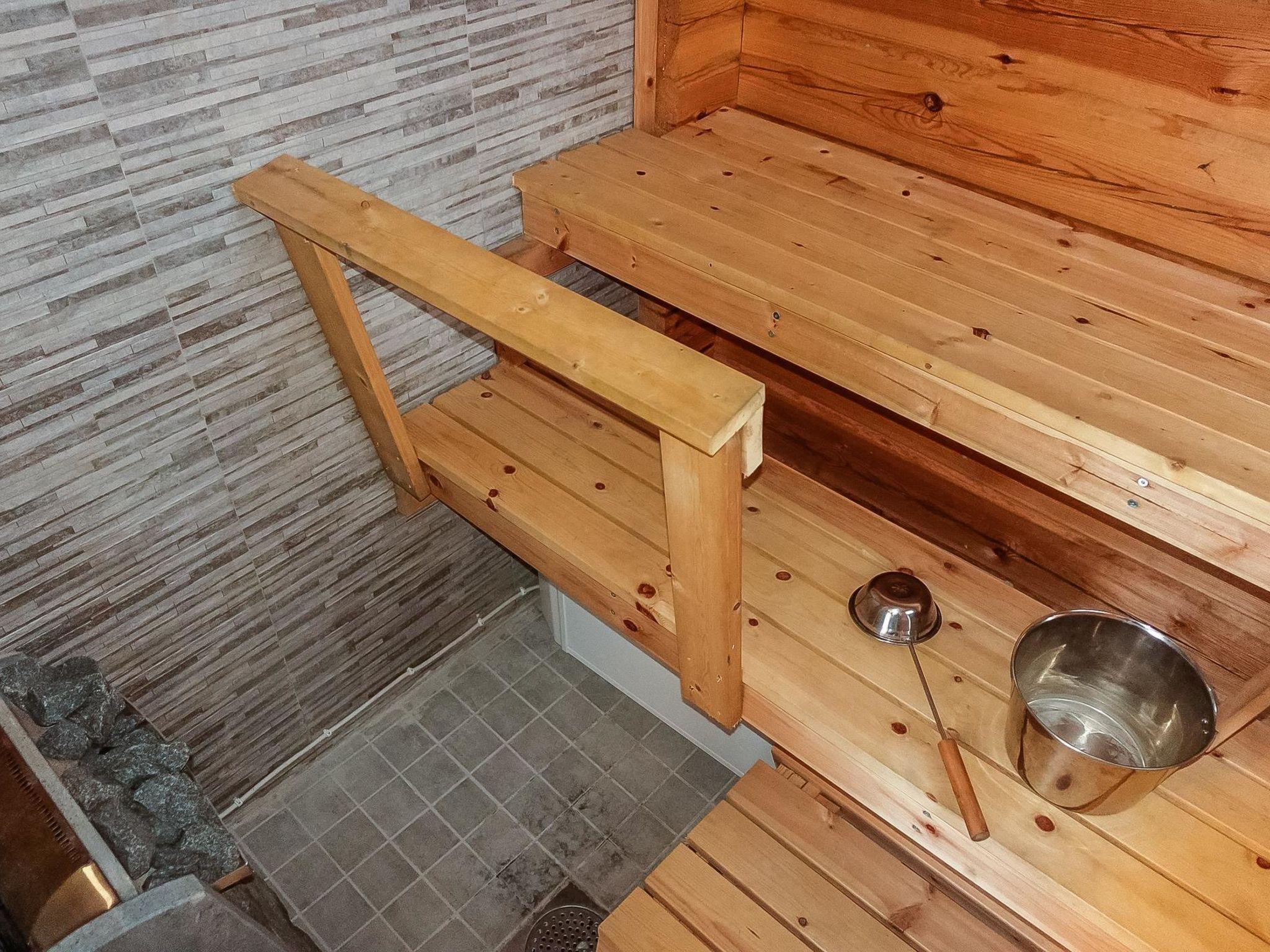 Foto 23 - Casa de 1 quarto em Salla com sauna e vista para a montanha
