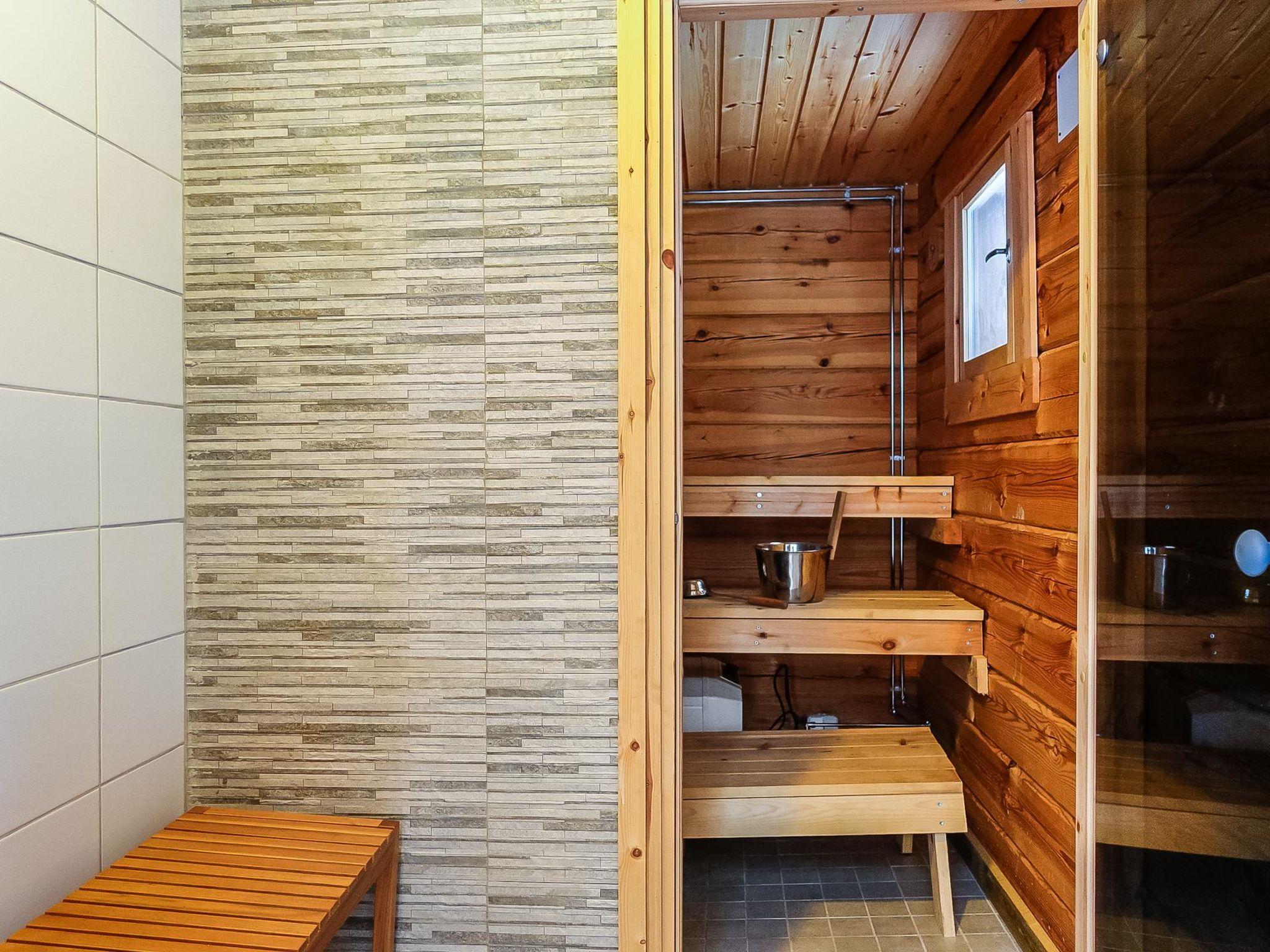 Foto 22 - Casa de 1 quarto em Salla com sauna e vista para a montanha