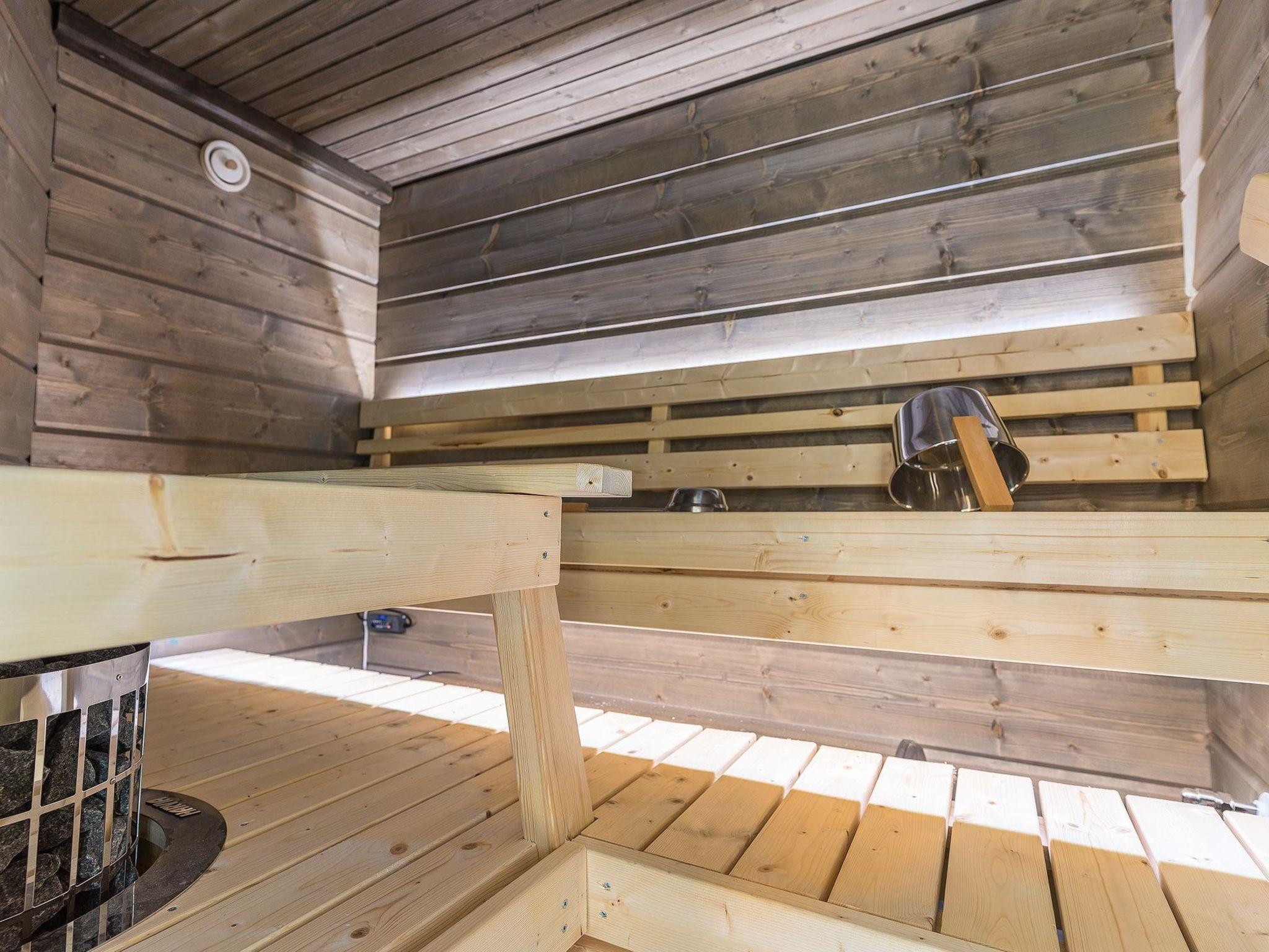 Foto 19 - Casa de 2 habitaciones en Kouvola con sauna