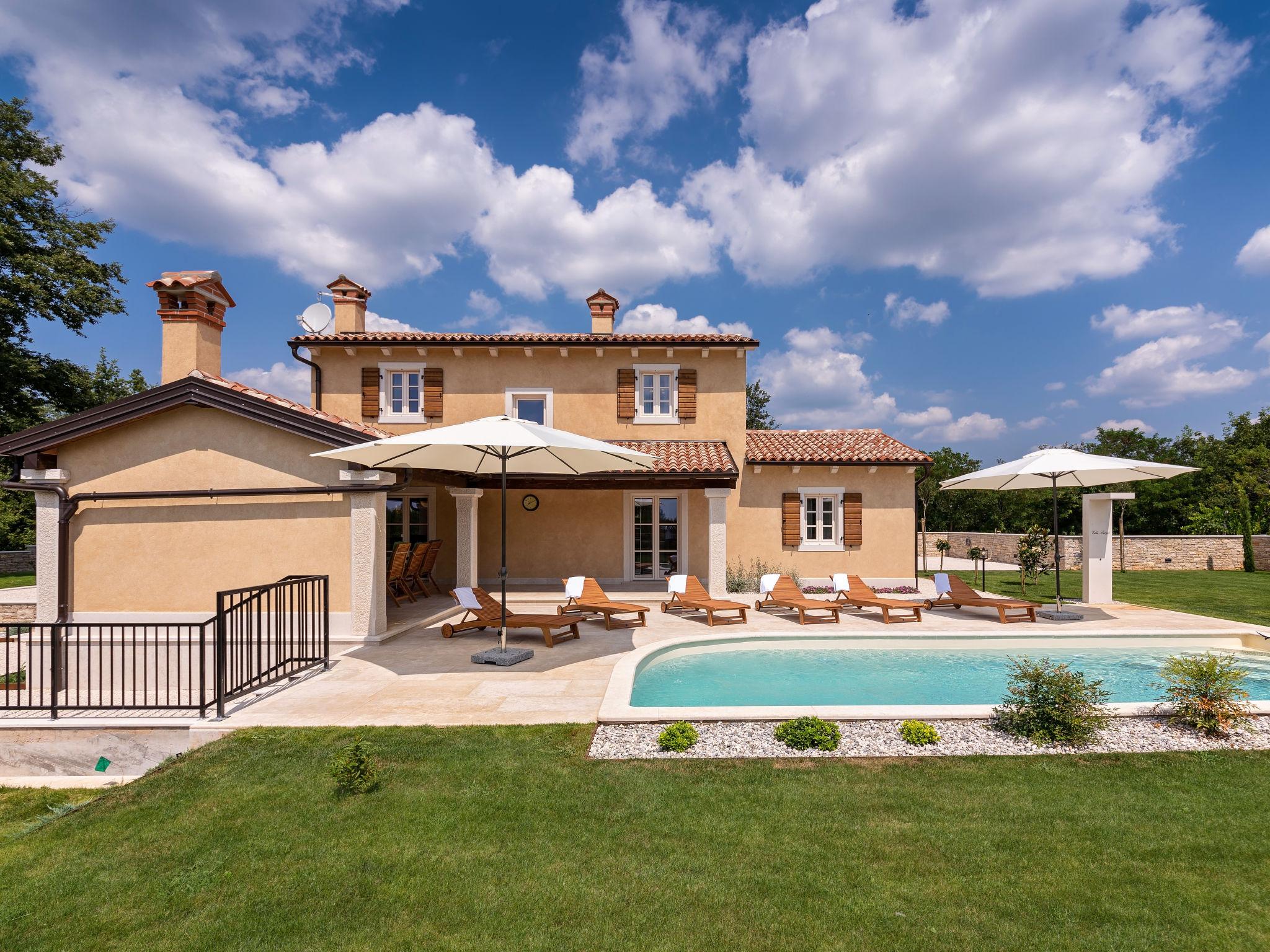 Foto 7 - Casa con 3 camere da letto a Gračišće con piscina privata e terrazza