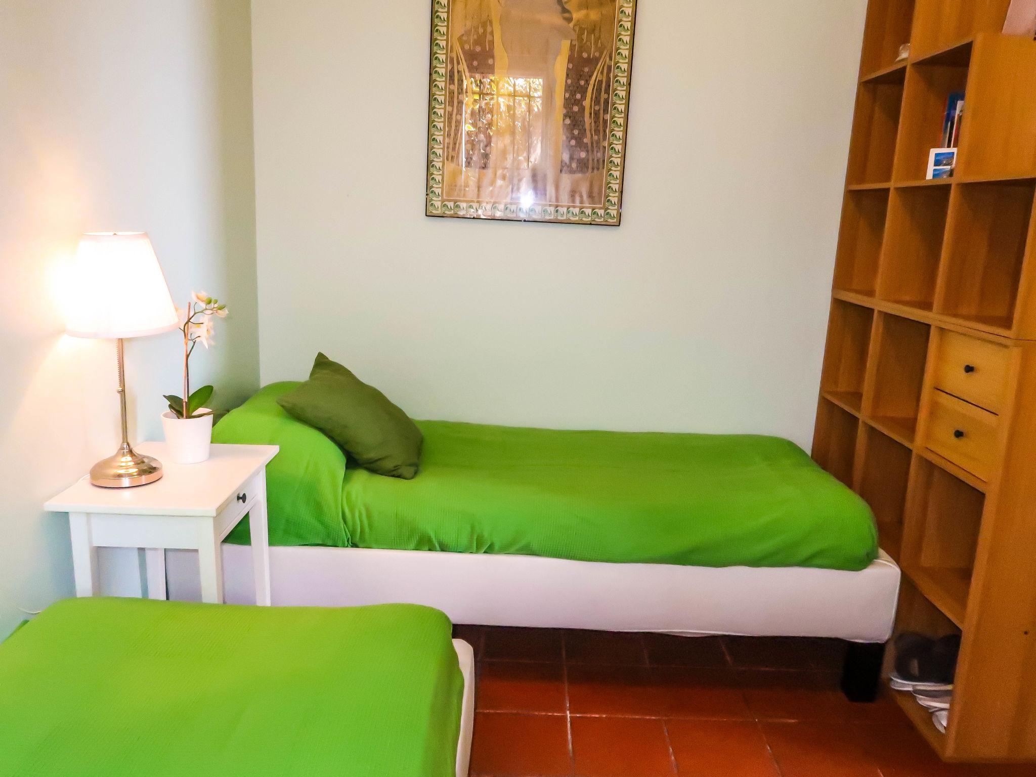 Foto 11 - Appartamento con 2 camere da letto a Ventimiglia con giardino e vista mare
