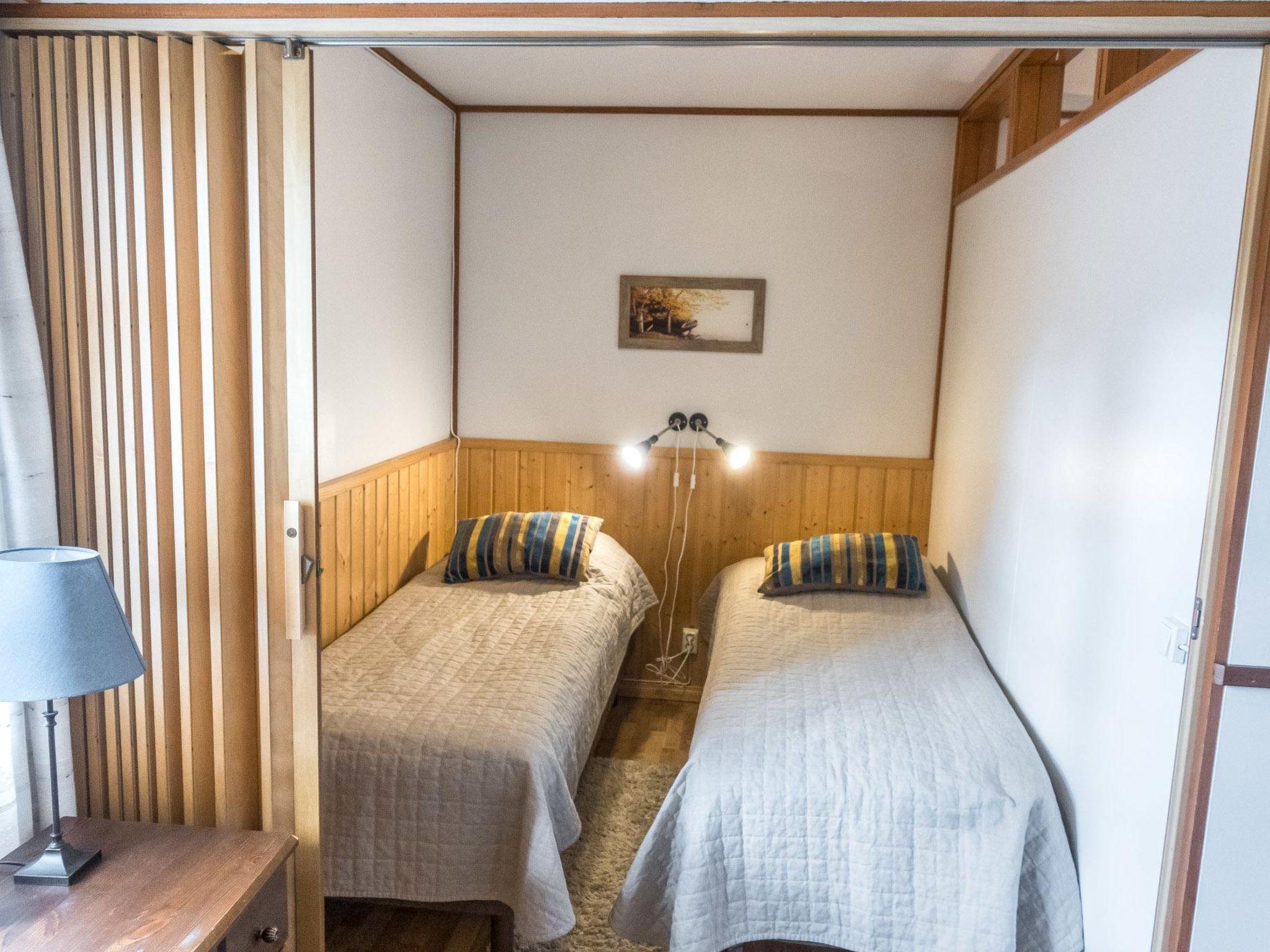 Foto 11 - Casa de 3 habitaciones en Inari con sauna y vistas a la montaña