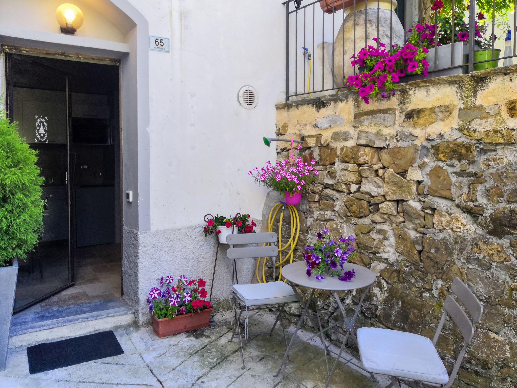 Photo 10 - Appartement de 1 chambre à Imperia avec jardin et terrasse