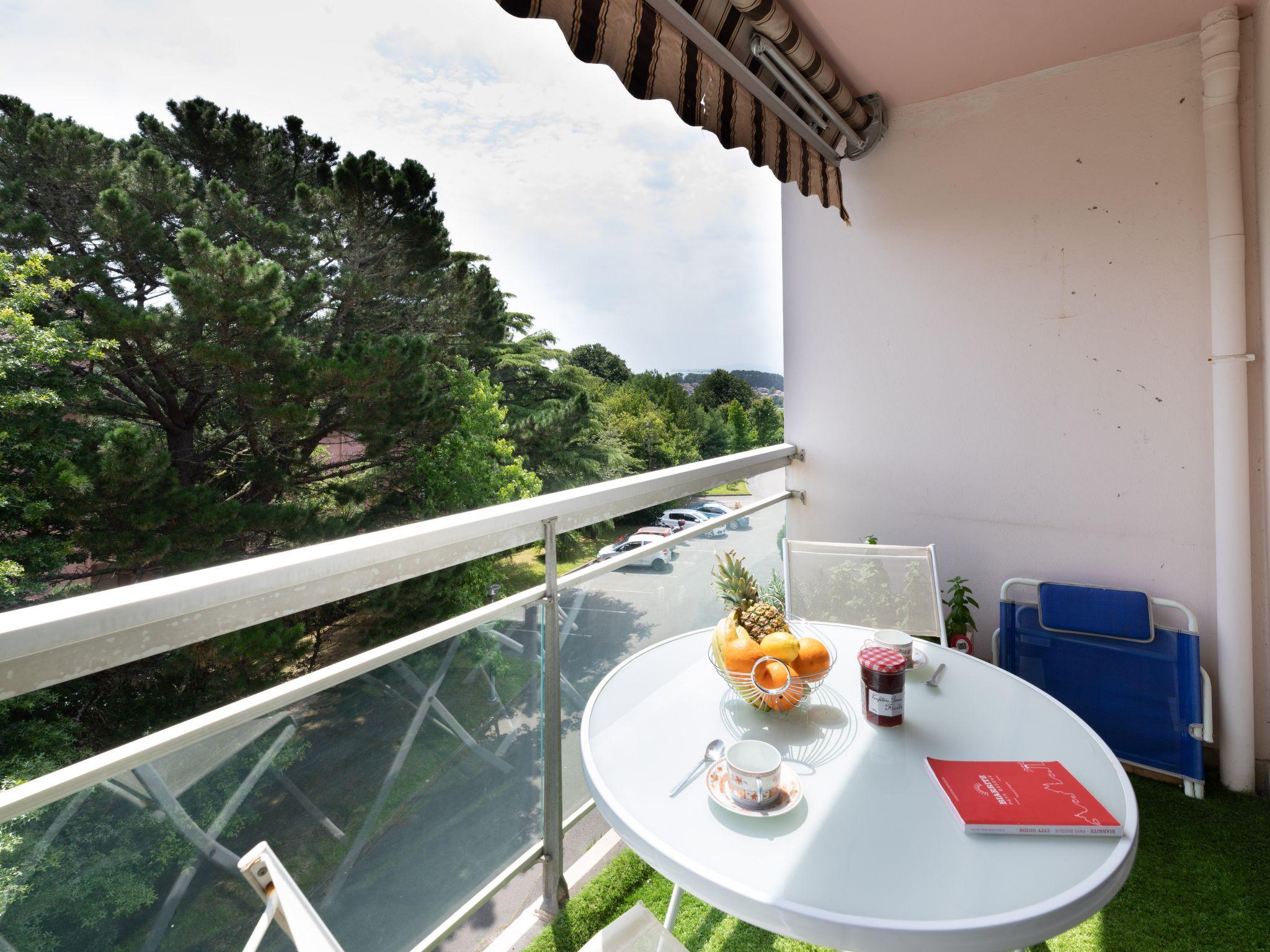 Foto 11 - Appartamento a Biarritz con giardino e vista mare