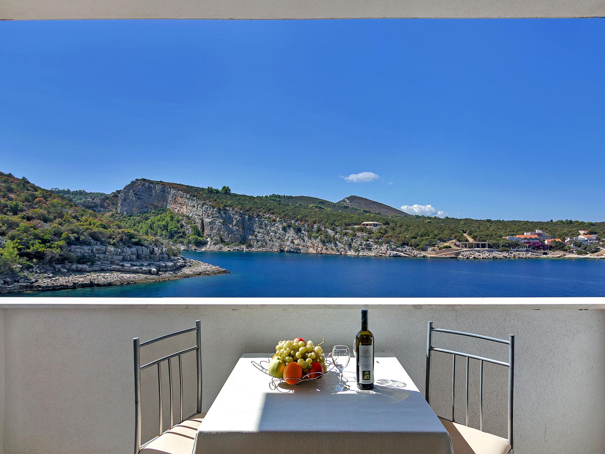 Foto 1 - Appartamento a Jelsa con terrazza e vista mare