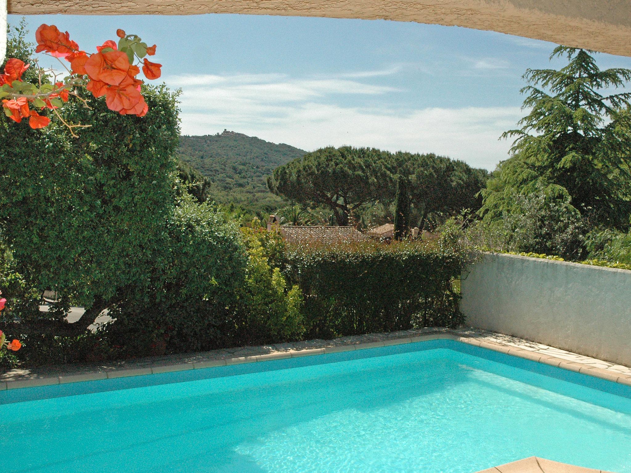 Foto 15 - Casa con 2 camere da letto a Gassin con piscina privata e vista mare