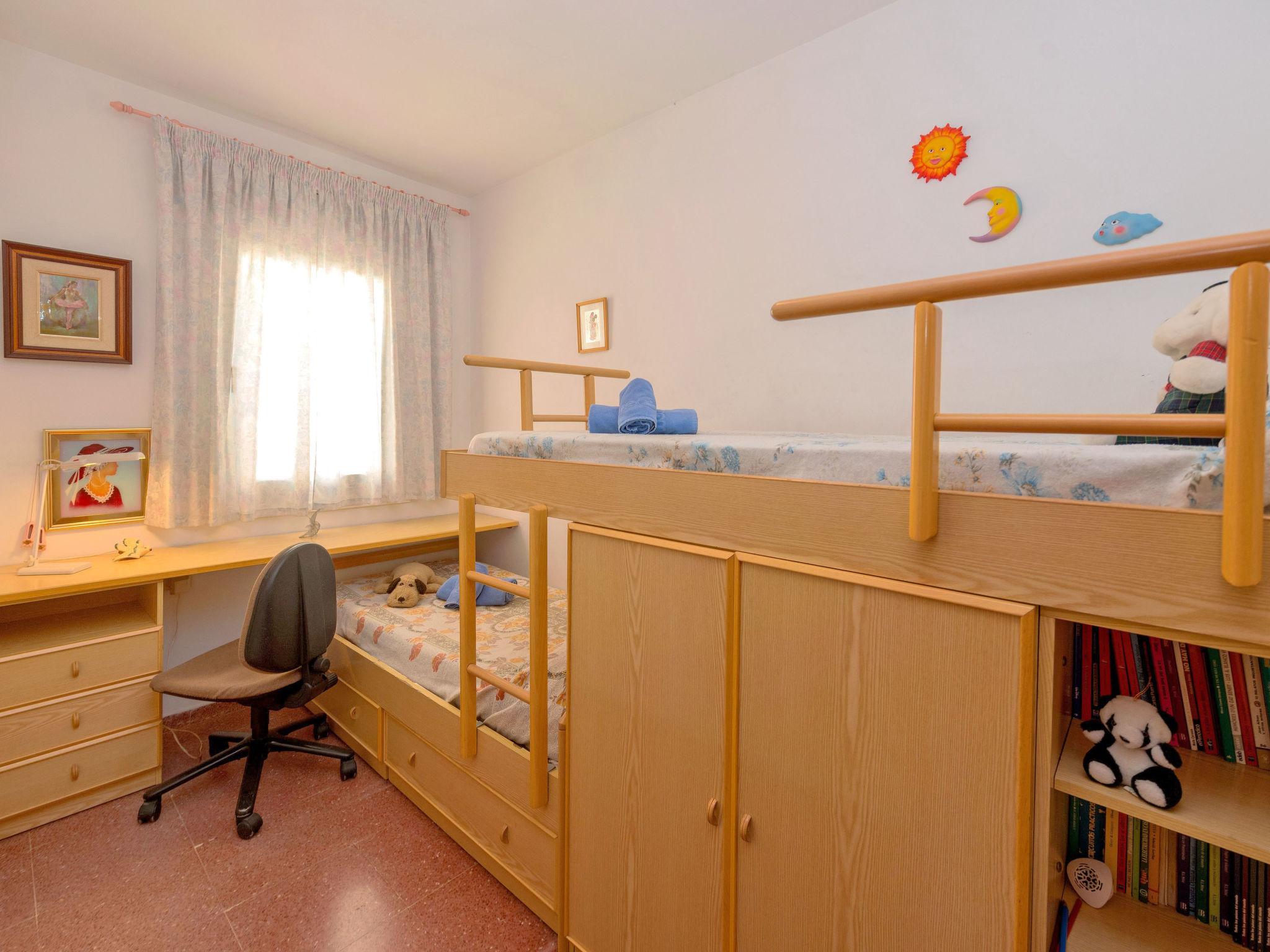 Foto 14 - Appartamento con 3 camere da letto a Calafell con terrazza e vista mare