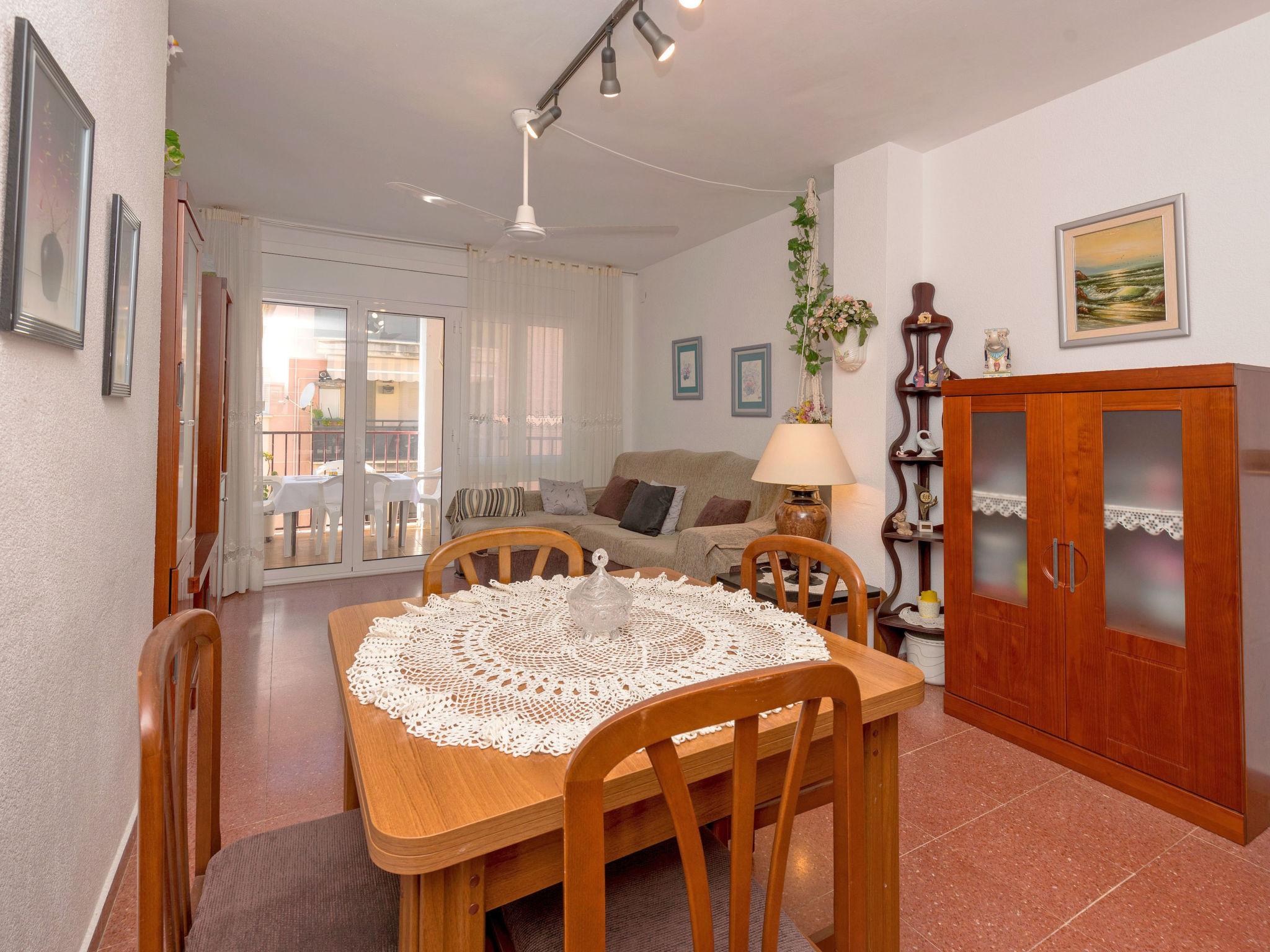 Foto 6 - Apartamento de 3 quartos em Calafell com terraço