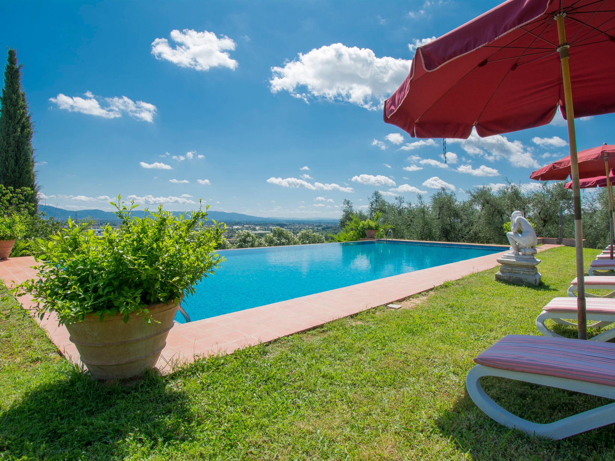 Foto 20 - Casa de 5 quartos em Montecarlo com piscina privada e jardim