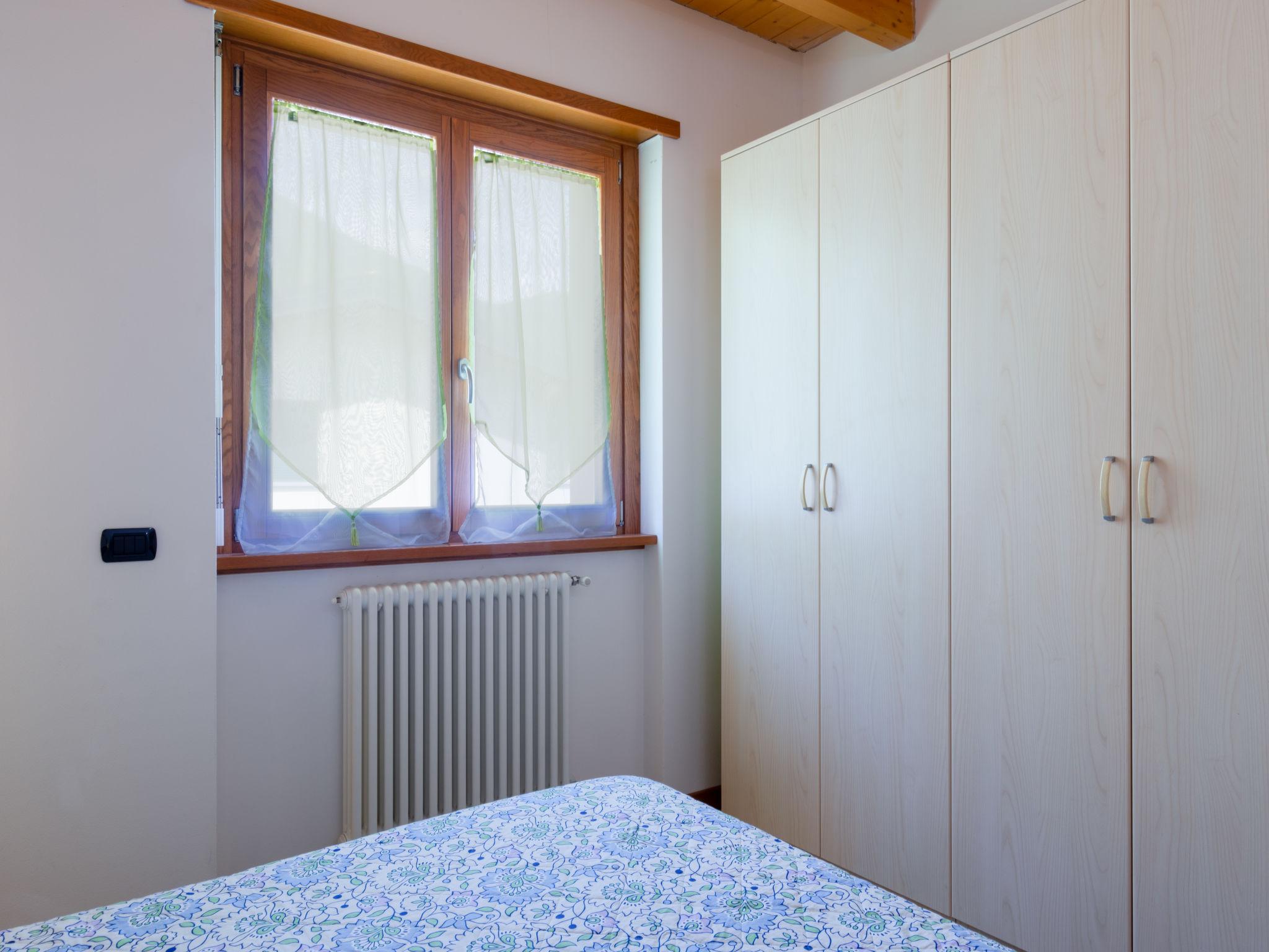 Foto 12 - Apartment mit 1 Schlafzimmer in Gera Lario mit schwimmbad und blick auf die berge