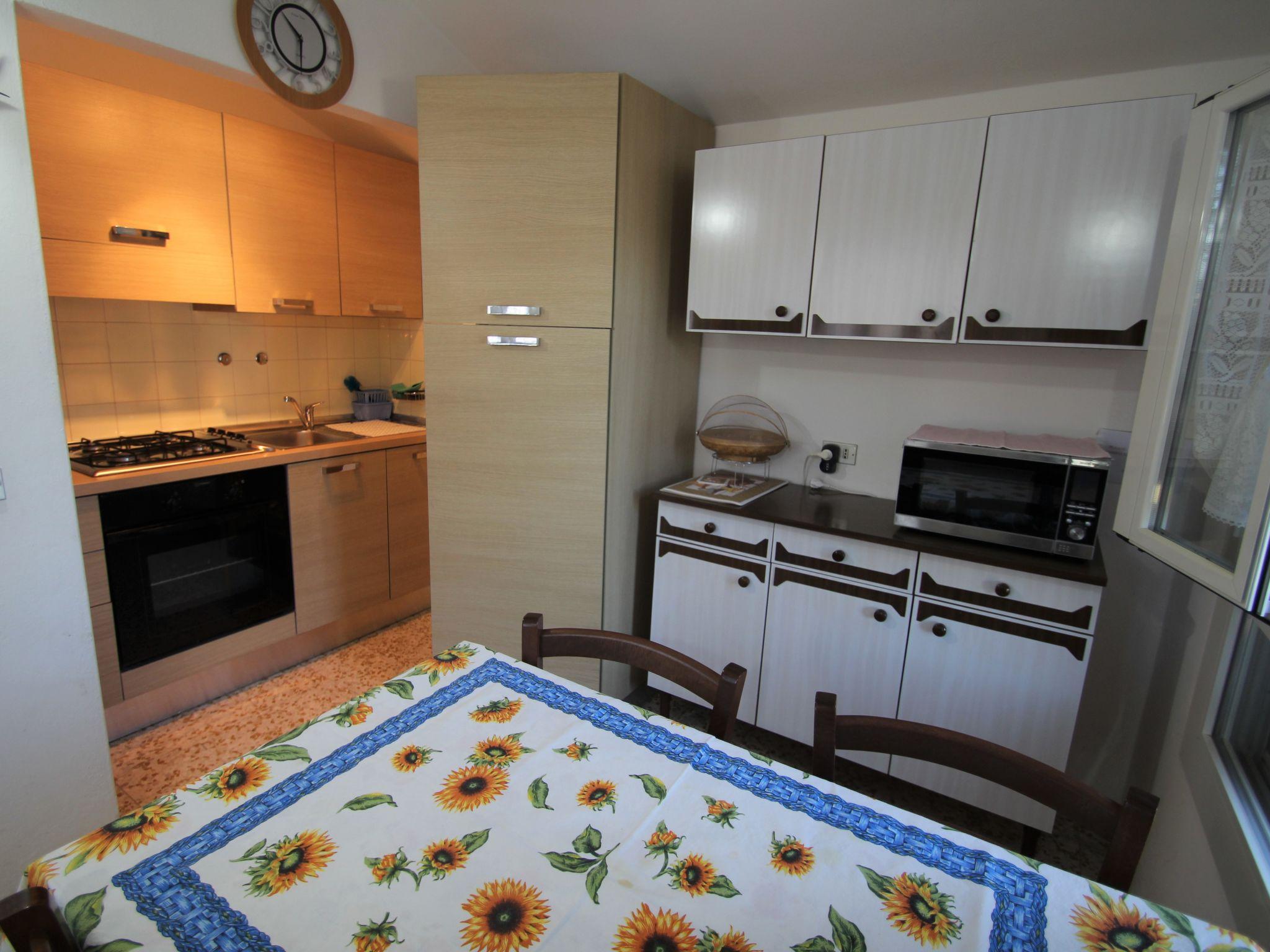 Foto 4 - Apartamento de 2 habitaciones en Ventimiglia con jardín y terraza