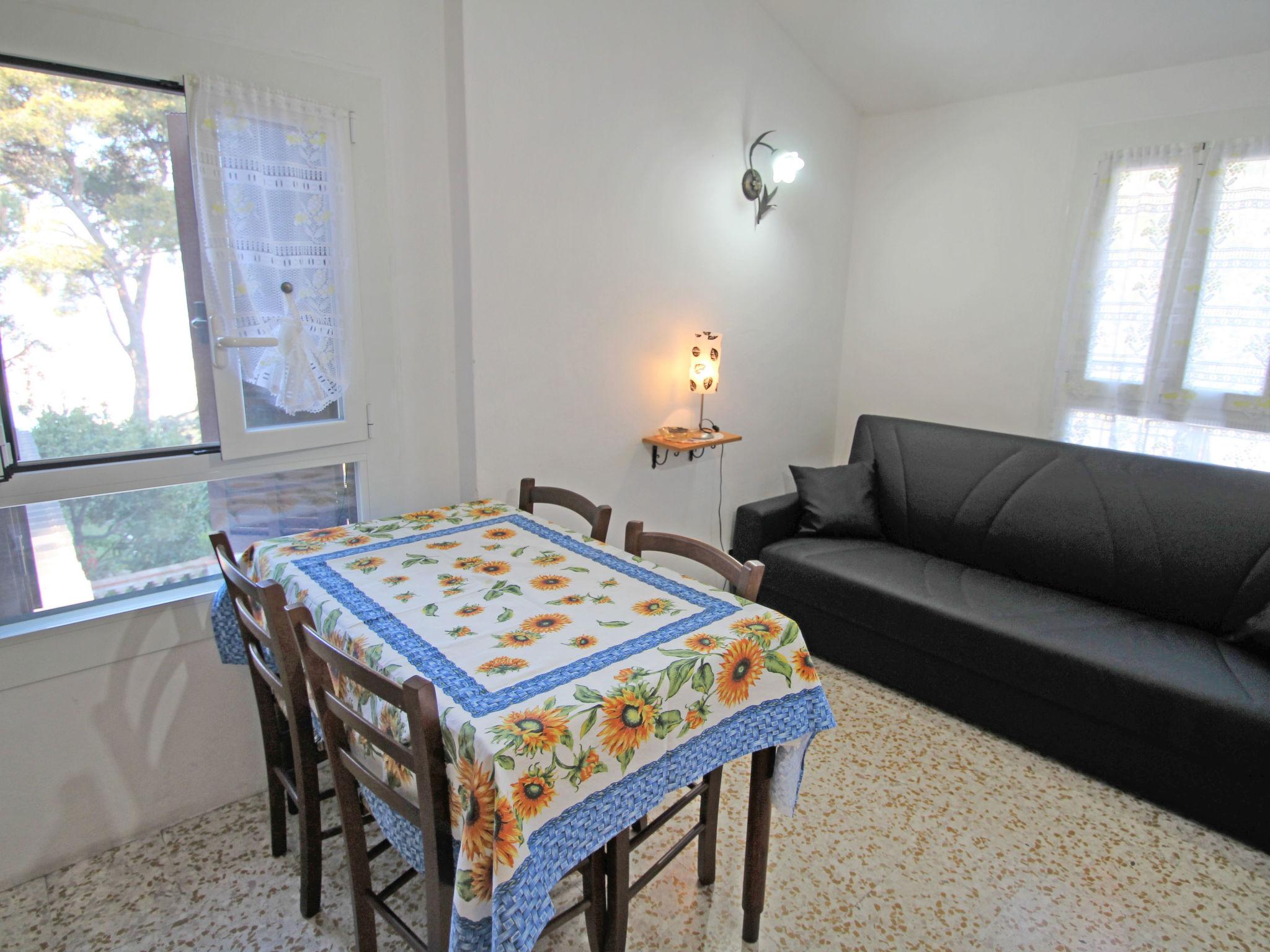 Foto 6 - Apartamento de 2 habitaciones en Ventimiglia con jardín y terraza