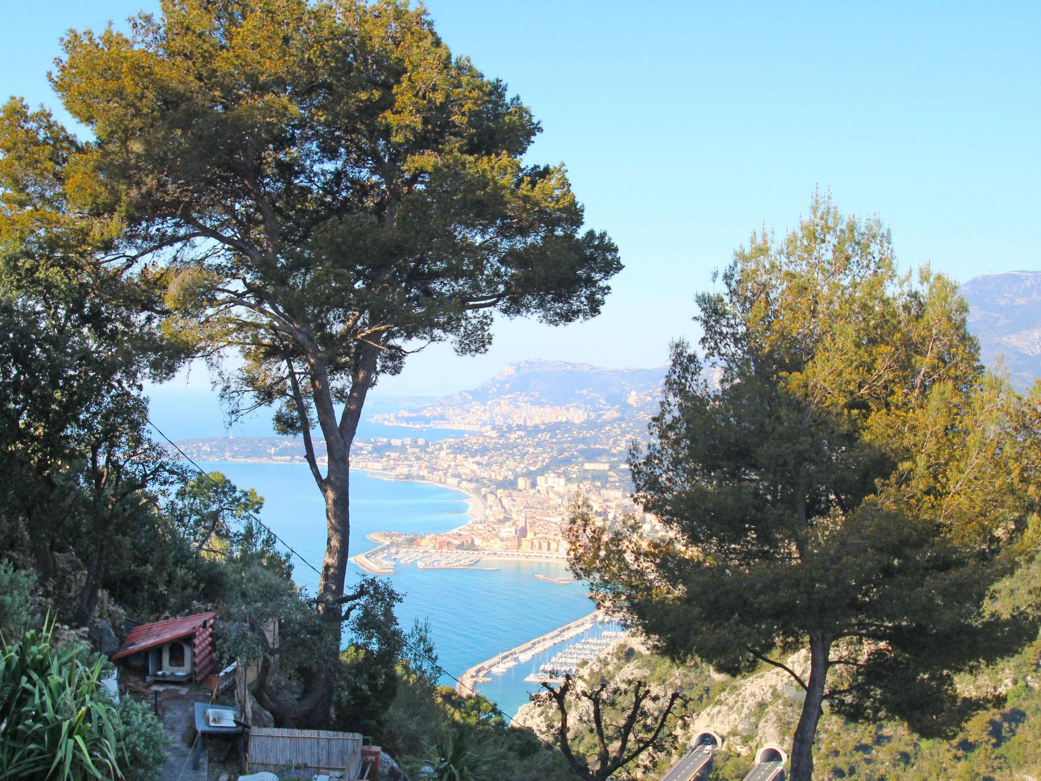 Foto 14 - Apartamento de 2 habitaciones en Ventimiglia con terraza y vistas al mar