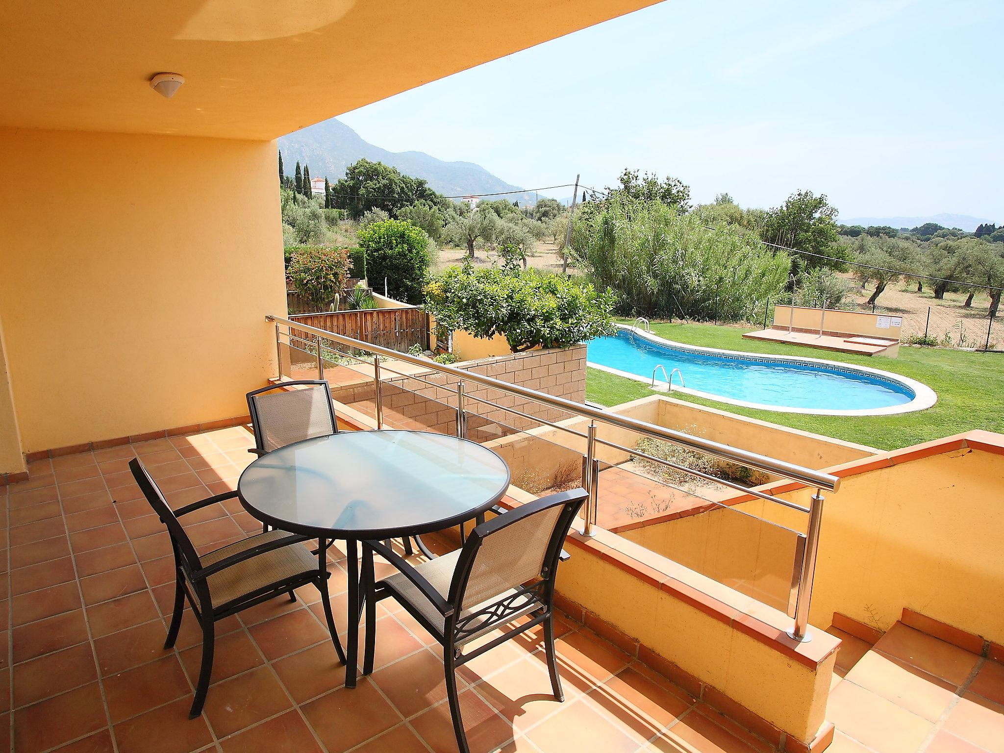 Photo 1 - 3 bedroom Apartment in Palau-saverdera with swimming pool and sea view