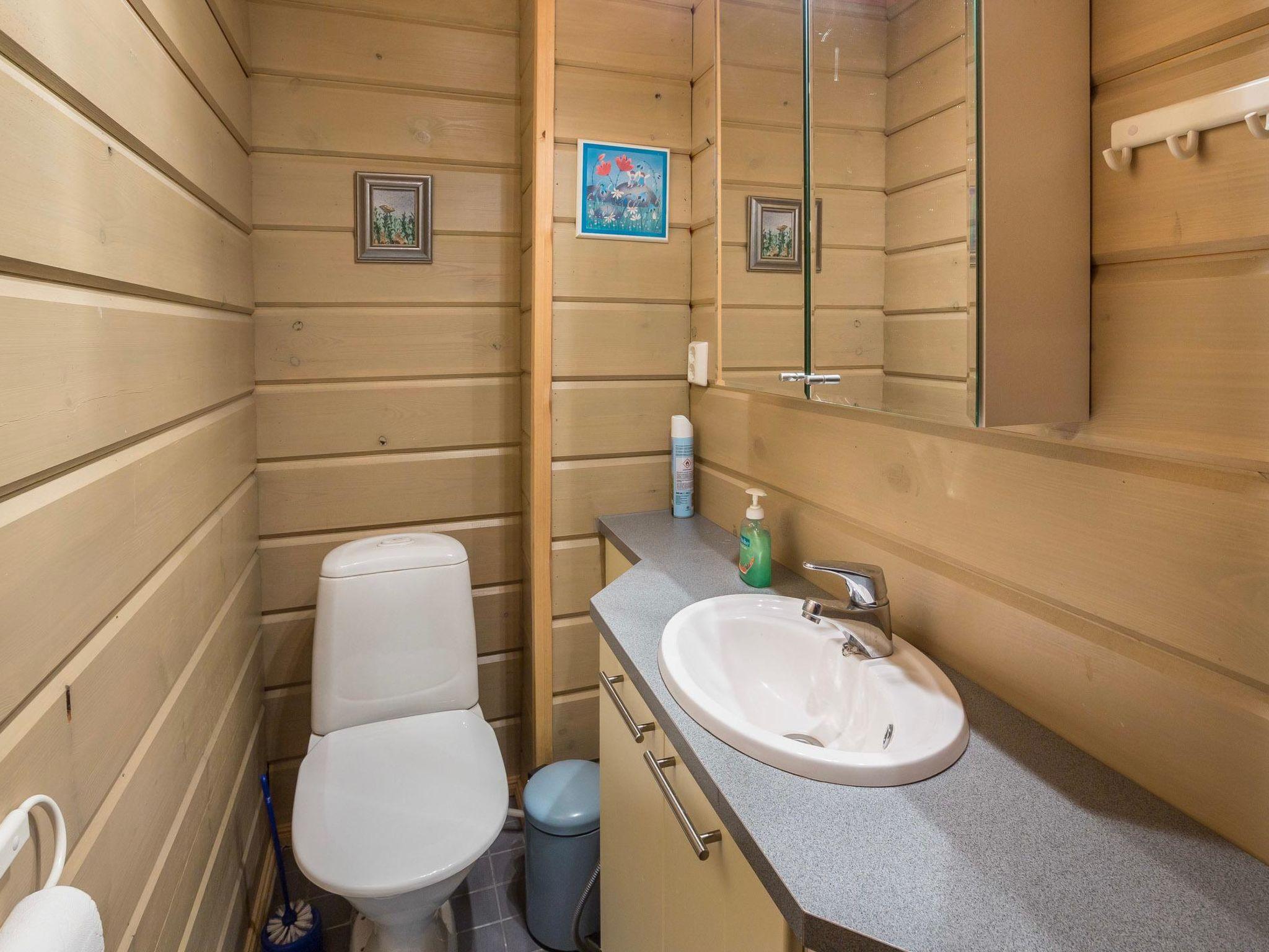 Foto 20 - Haus mit 2 Schlafzimmern in Kolari mit sauna und blick auf die berge