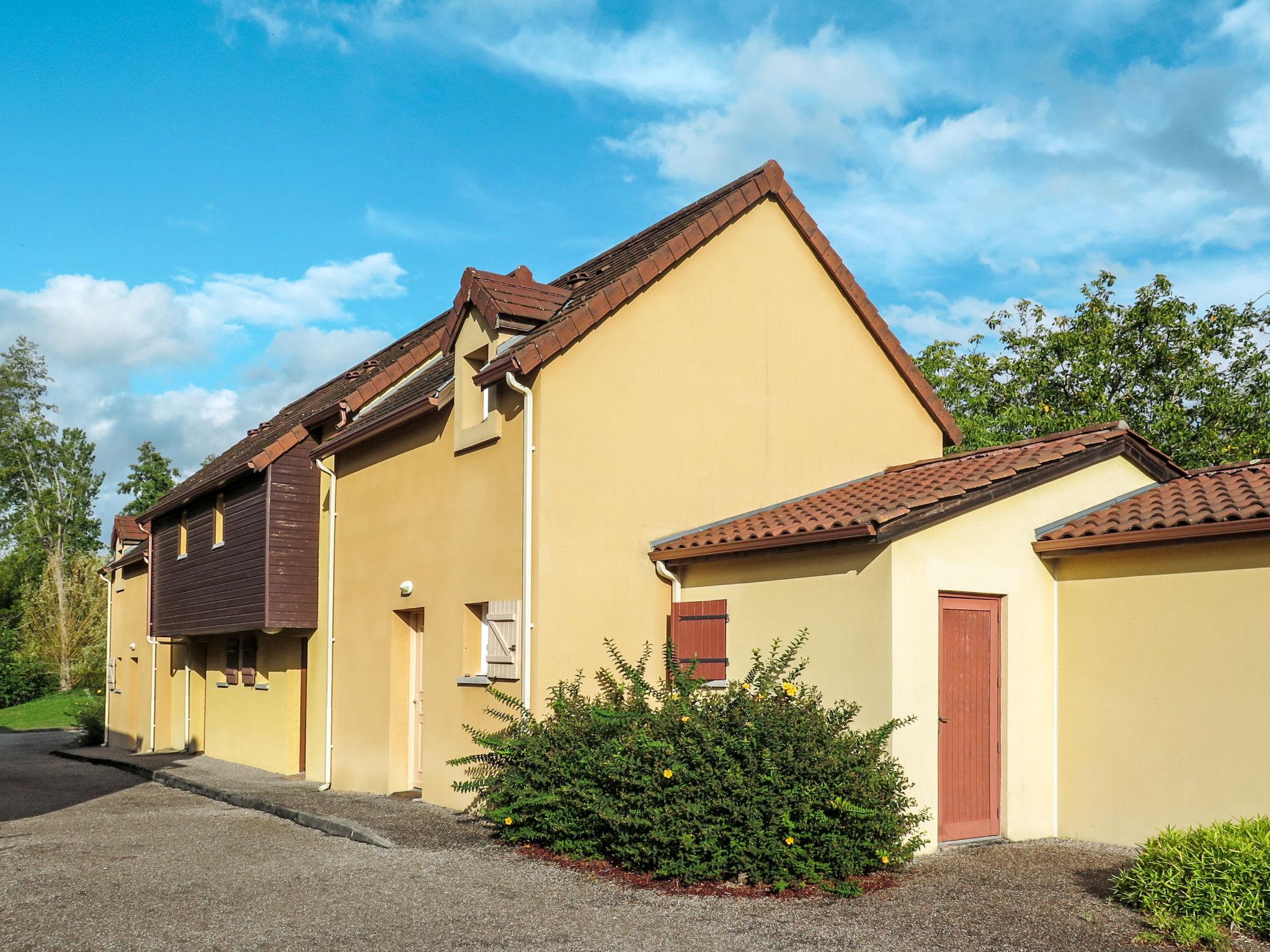 Foto 7 - Casa de 2 quartos em Montignac-Lascaux com piscina e terraço