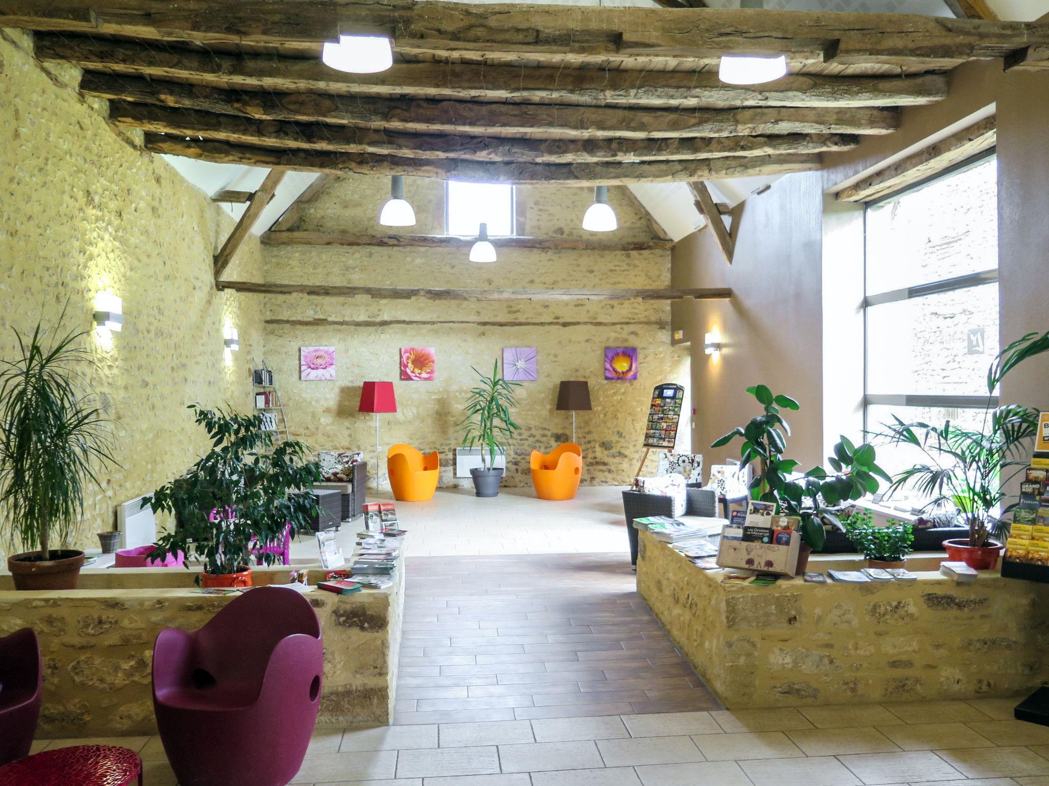 Photo 17 - Maison de 3 chambres à Montignac-Lascaux avec piscine et terrasse