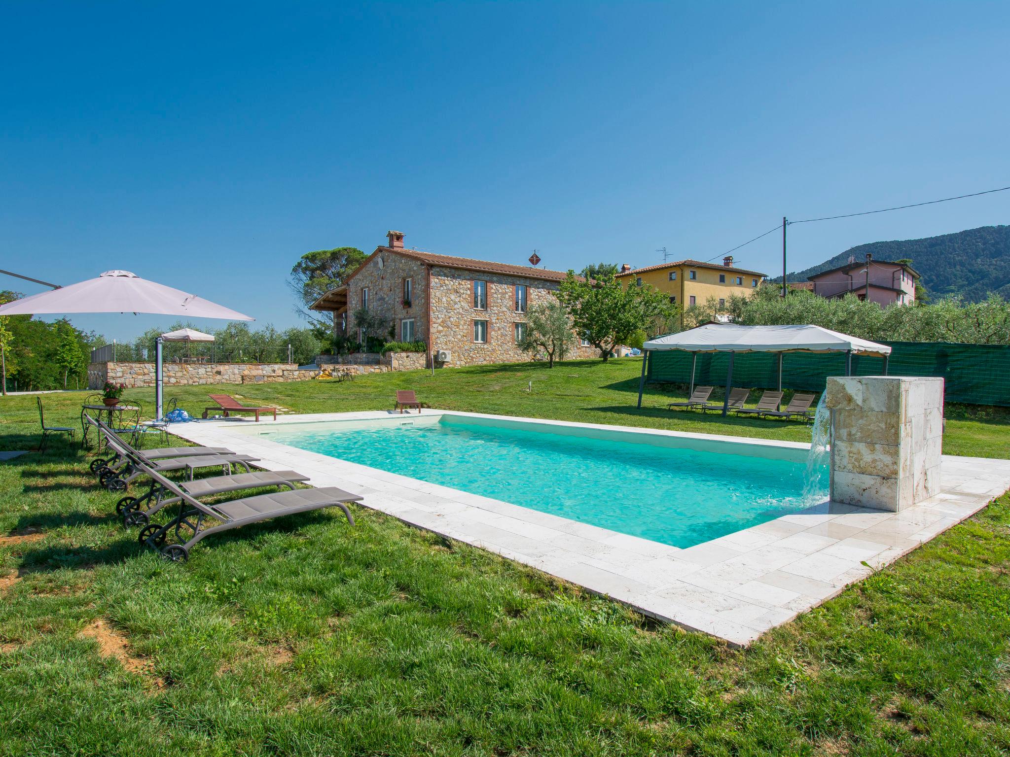 Photo 1 - Maison de 7 chambres à Capannori avec piscine privée et terrasse