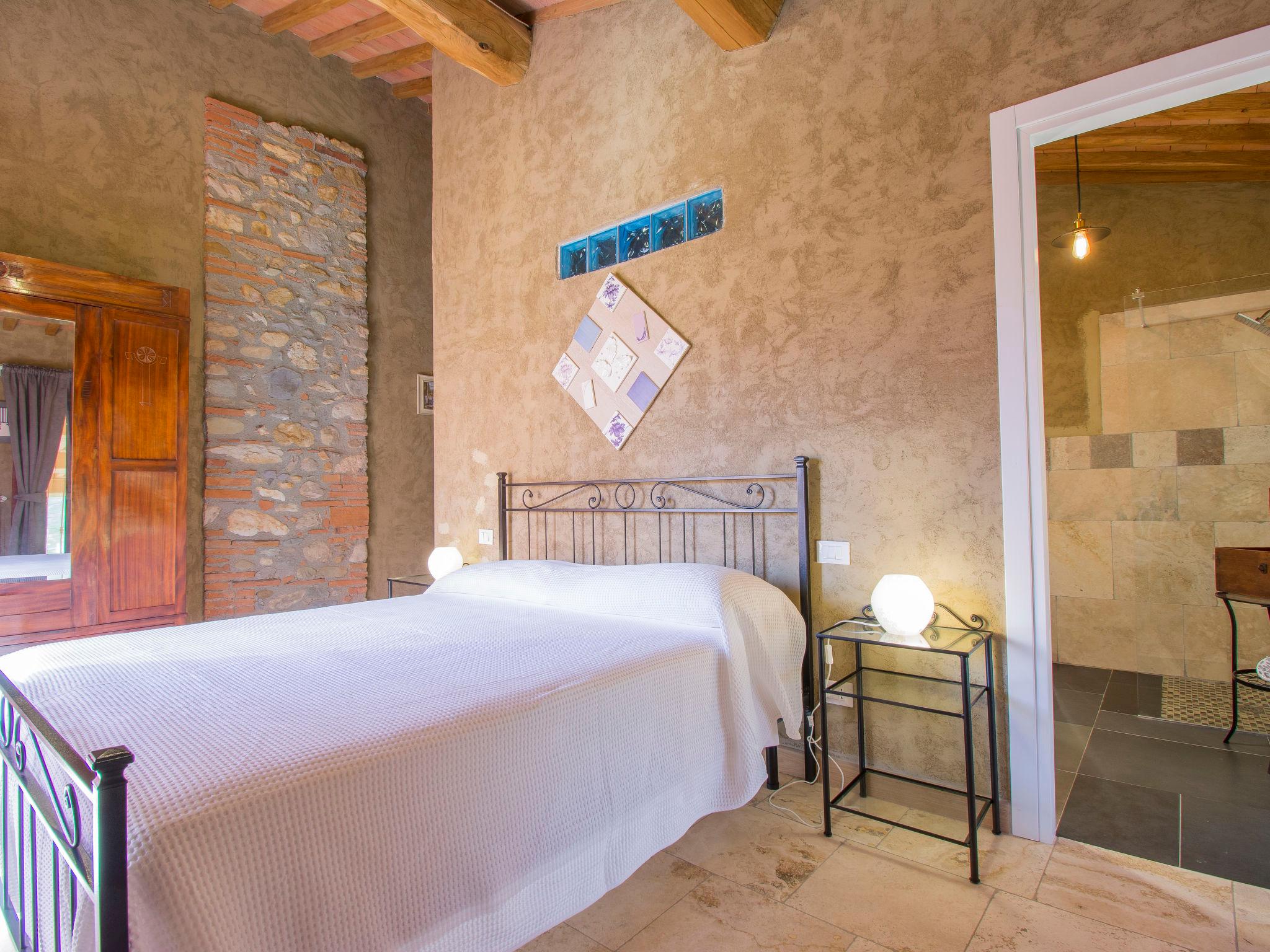 Foto 16 - Casa con 7 camere da letto a Capannori con piscina privata e terrazza