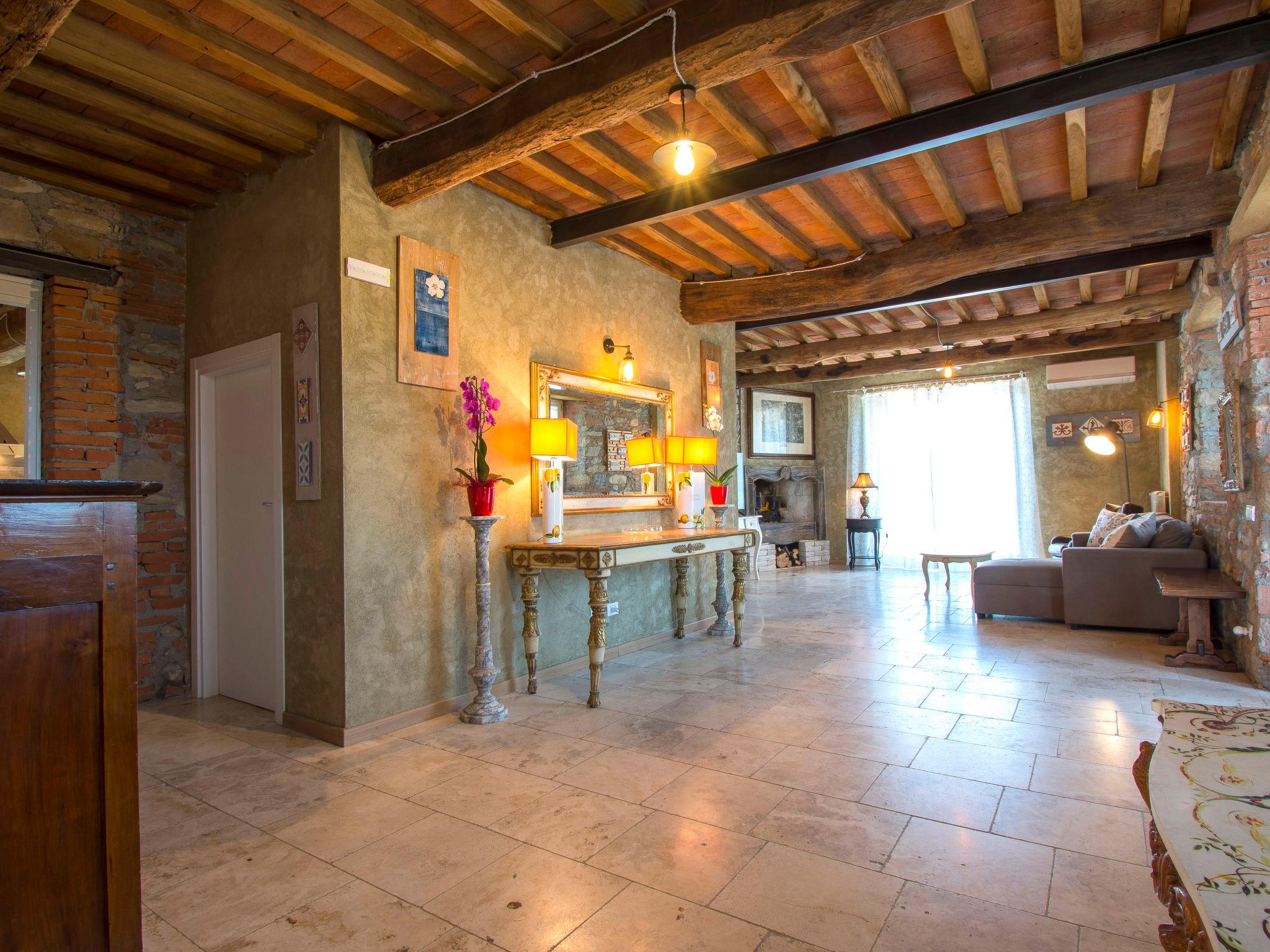 Photo 9 - 7 bedroom House in Capannori with private pool and garden