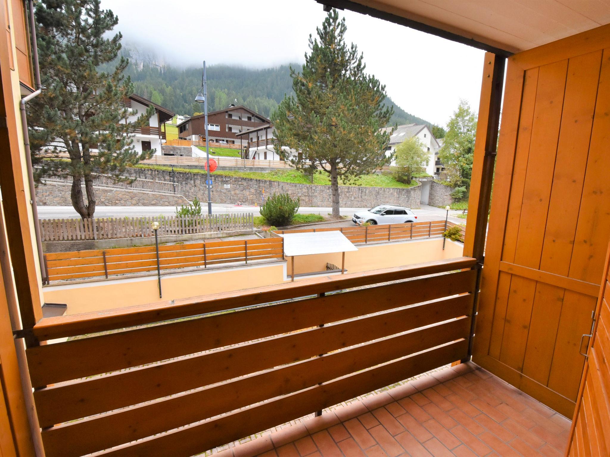 Photo 3 - 2 bedroom Apartment in Canazei with mountain view