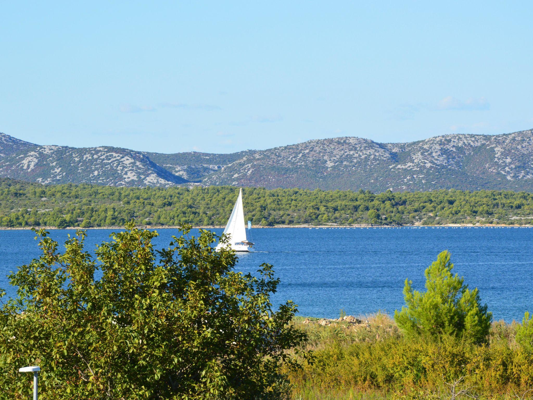 Foto 19 - Haus mit 5 Schlafzimmern in Tisno mit privater pool und blick aufs meer