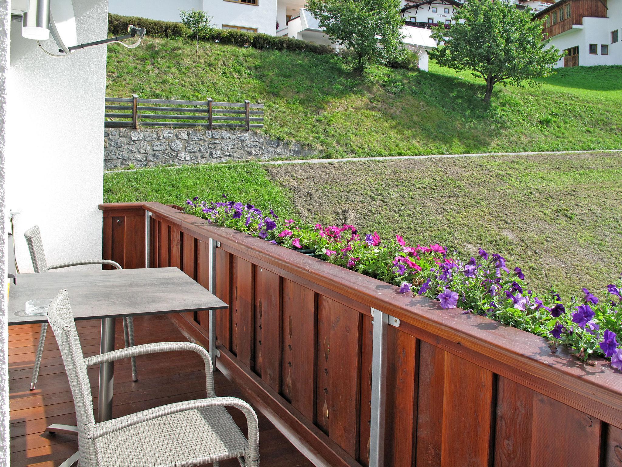 Photo 2 - 2 bedroom Apartment in Fendels with garden and mountain view