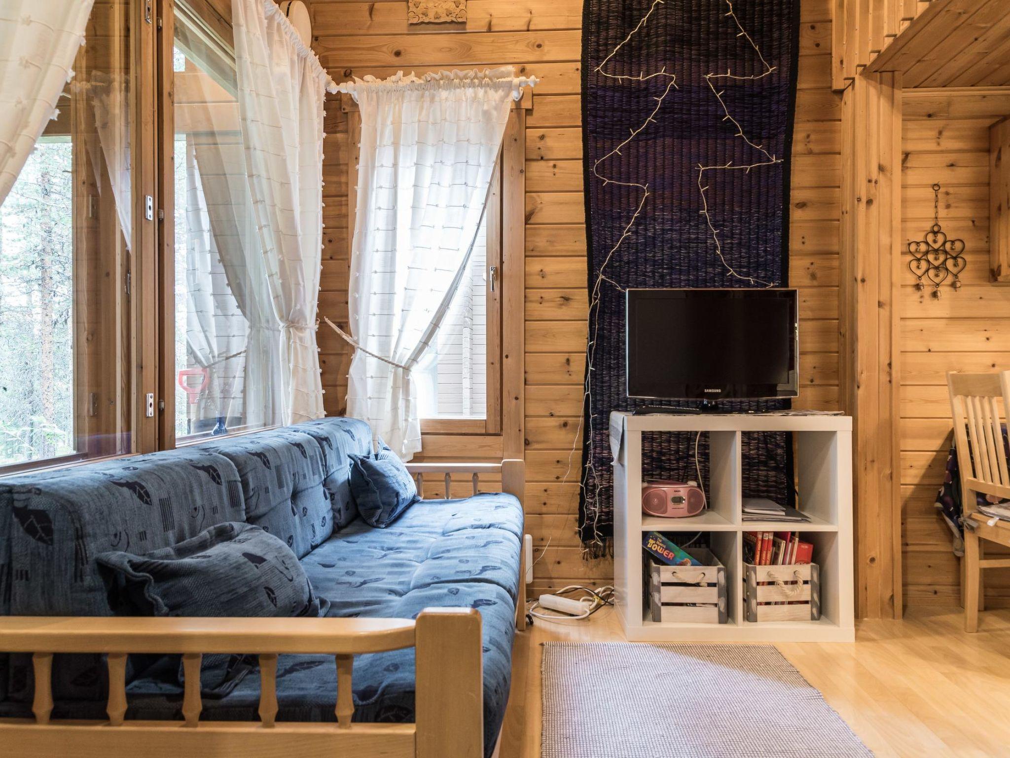 Foto 5 - Haus mit 1 Schlafzimmer in Kolari mit sauna und blick auf die berge