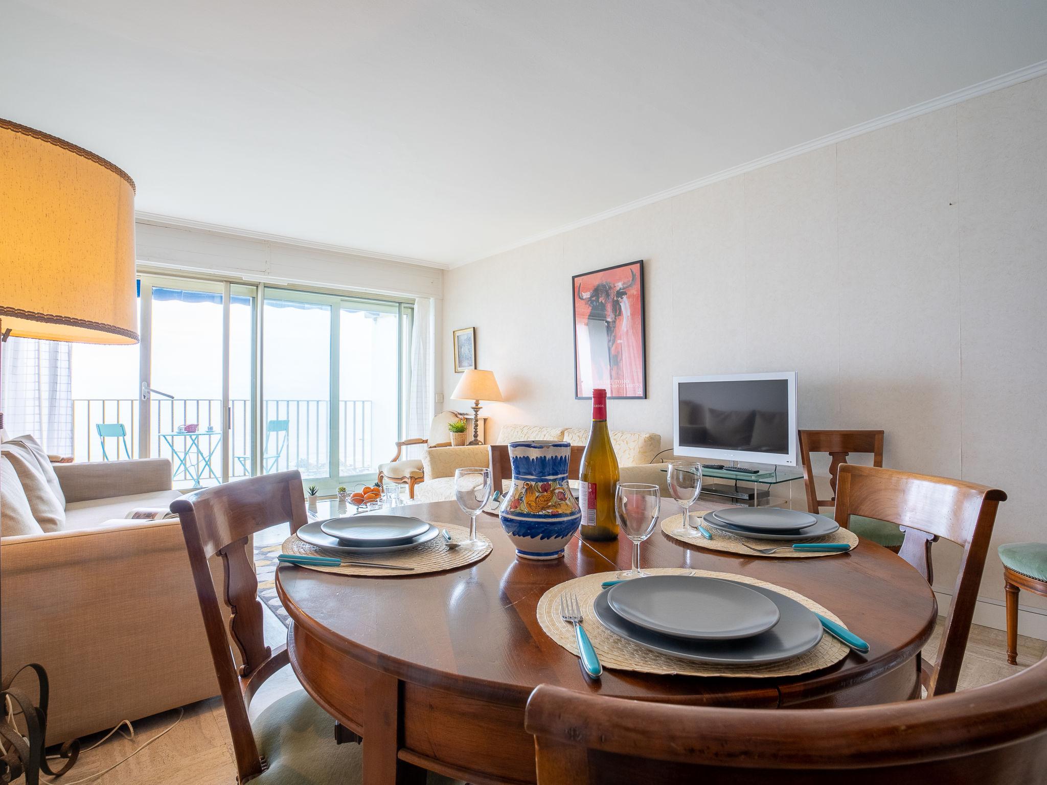 Foto 6 - Appartamento con 1 camera da letto a Biarritz con vista mare