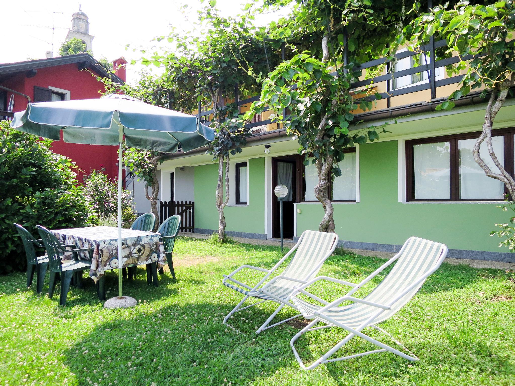 Foto 1 - Casa de 1 habitación en Trarego Viggiona con piscina y vistas a la montaña