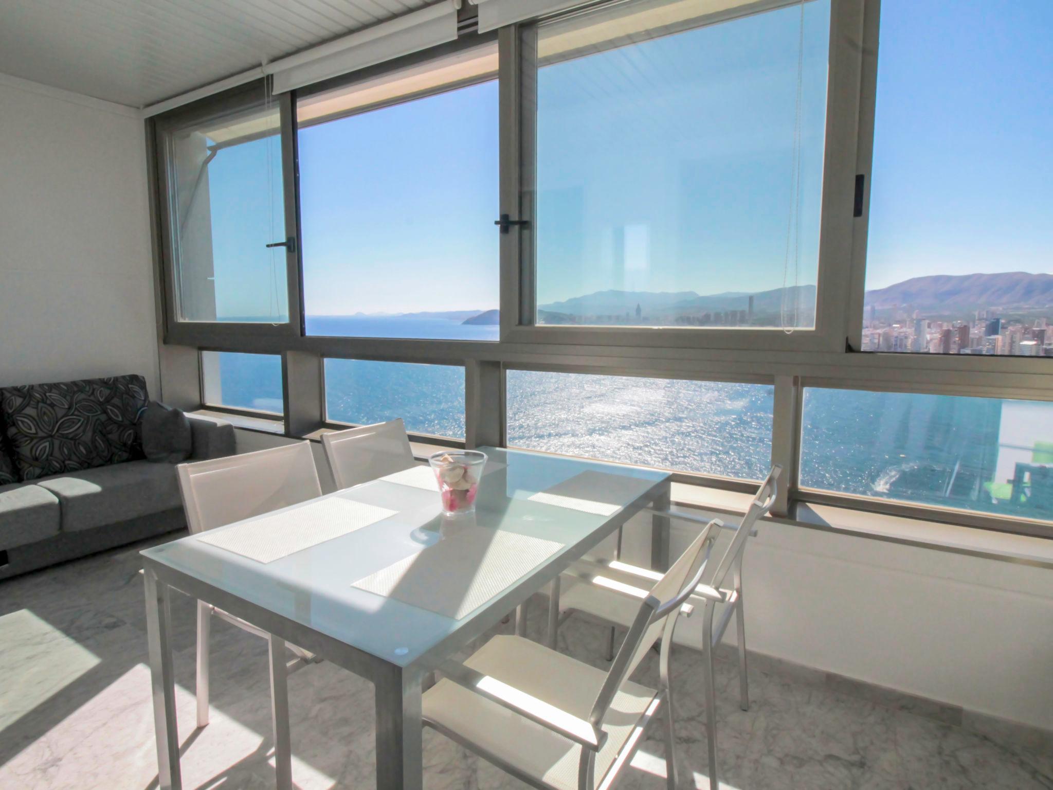 Foto 2 - Appartamento con 1 camera da letto a Benidorm con piscina e vista mare