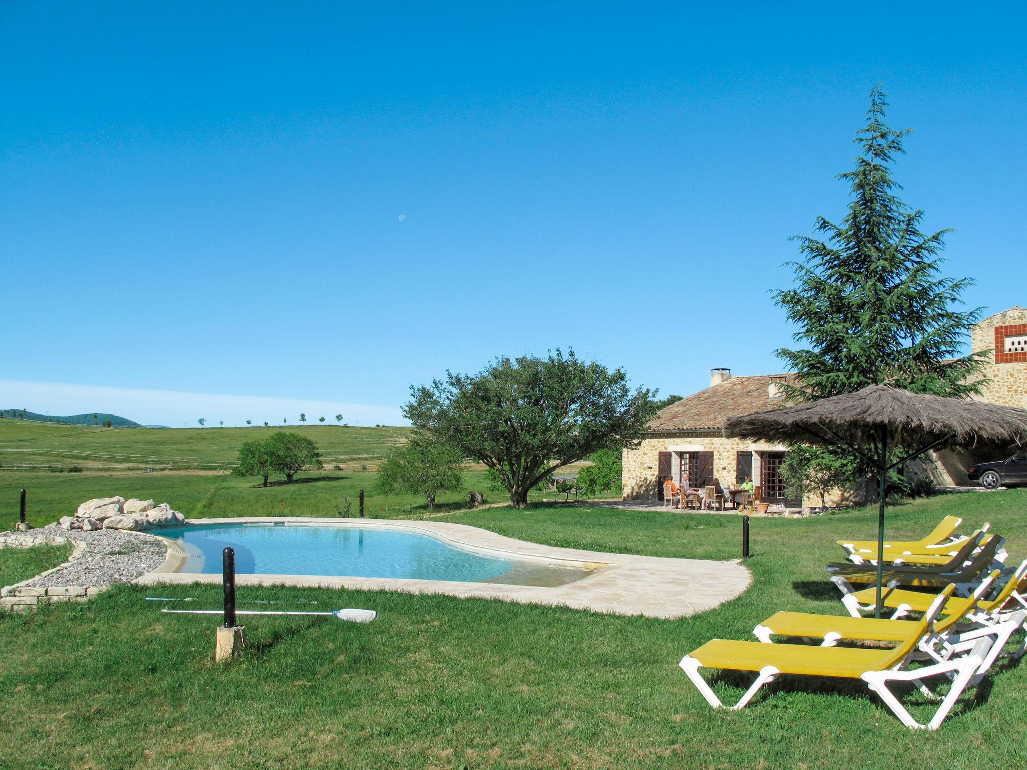 Photo 55 - Maison de 5 chambres à Saint-Maime avec piscine privée et jardin