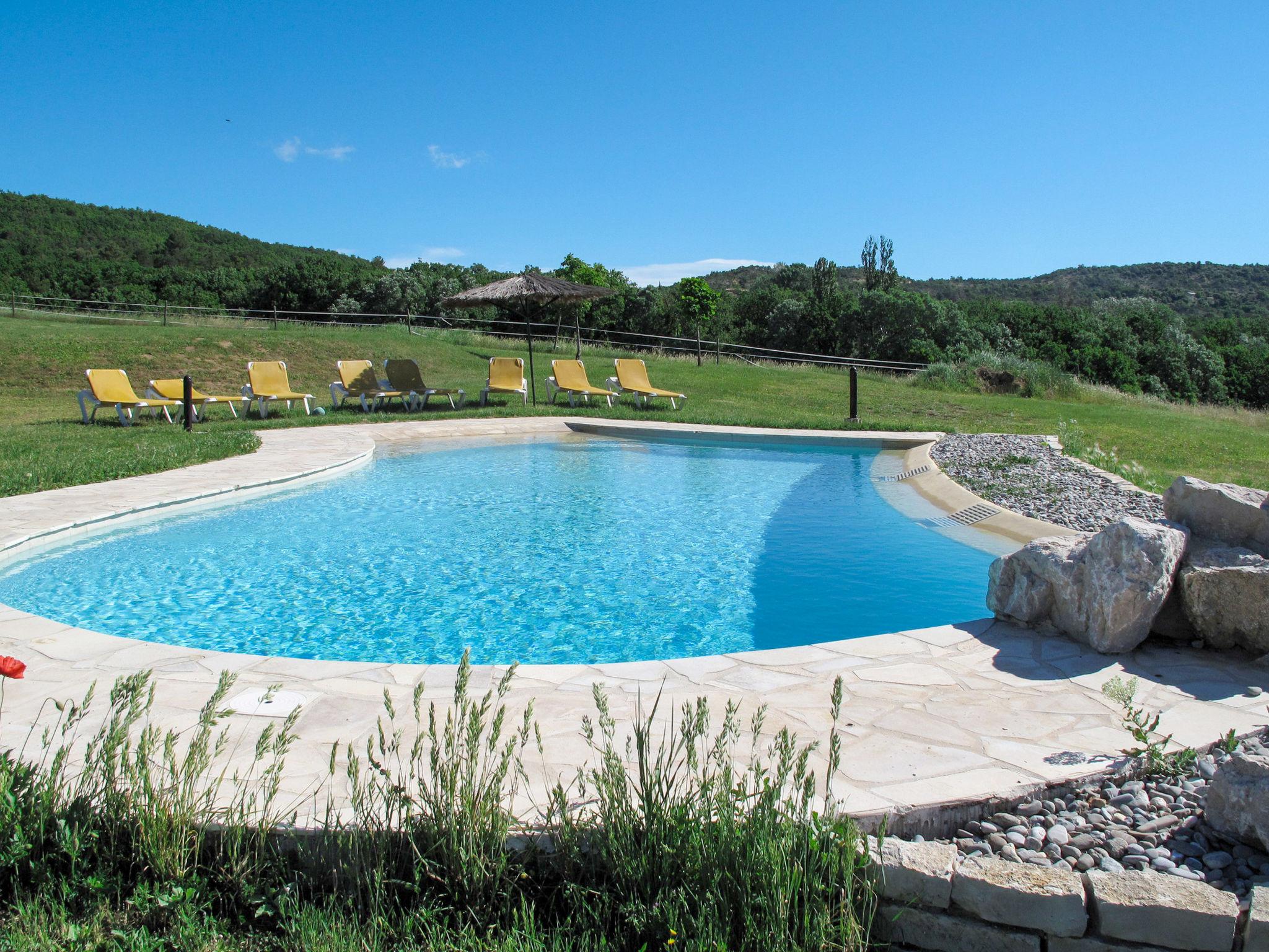 Photo 9 - Maison de 5 chambres à Saint-Maime avec piscine privée et jardin