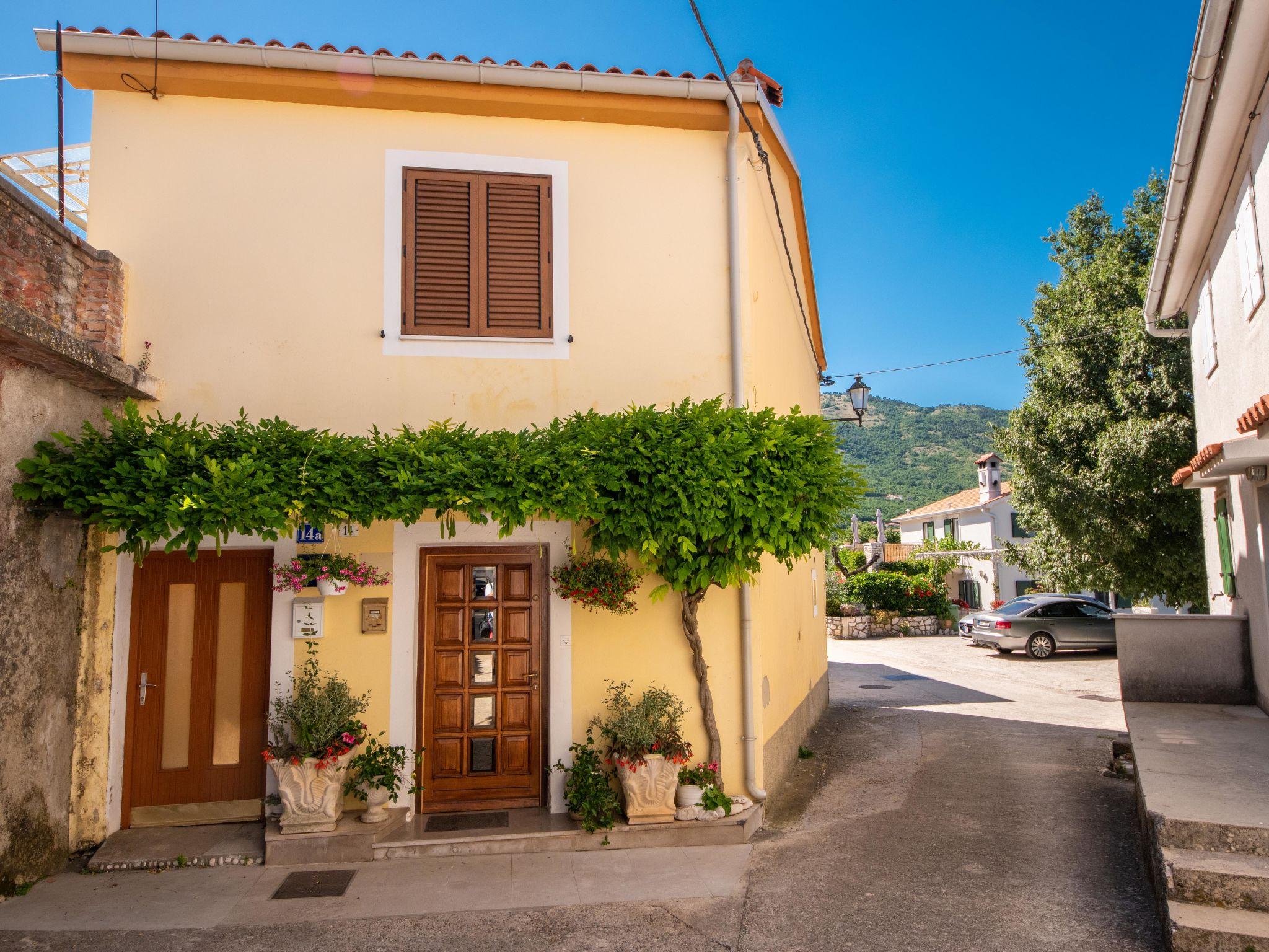 Foto 14 - Appartamento con 1 camera da letto a Mošćenička Draga con terrazza e vista mare