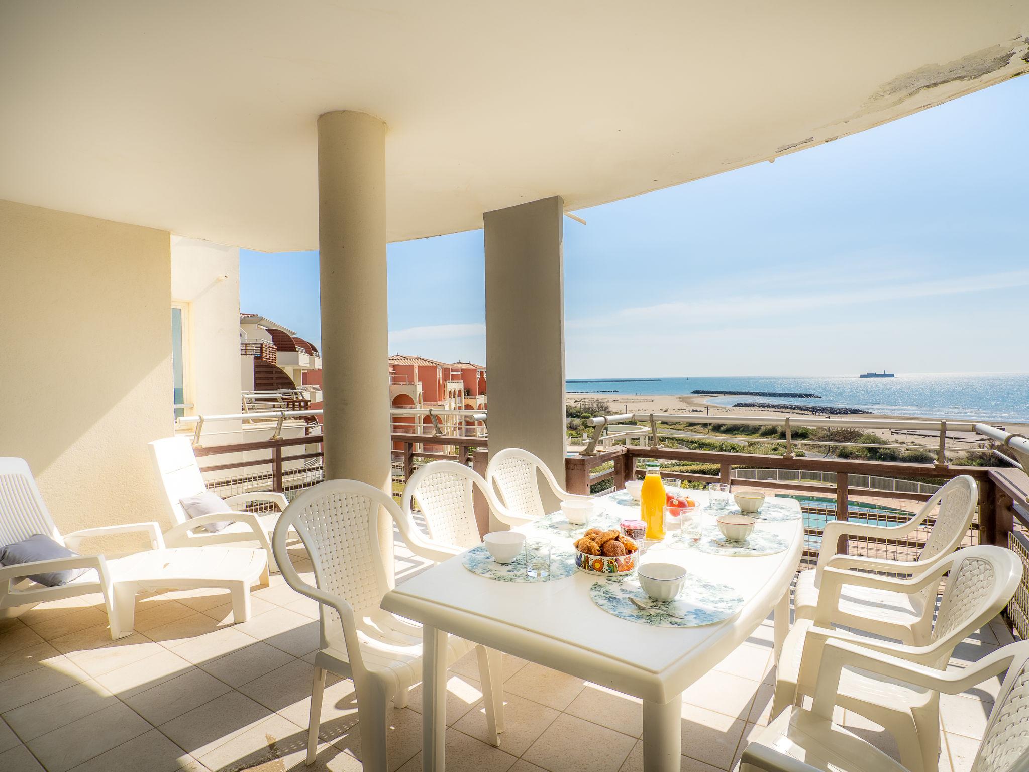 Foto 1 - Appartamento con 2 camere da letto a Agde con piscina e vista mare