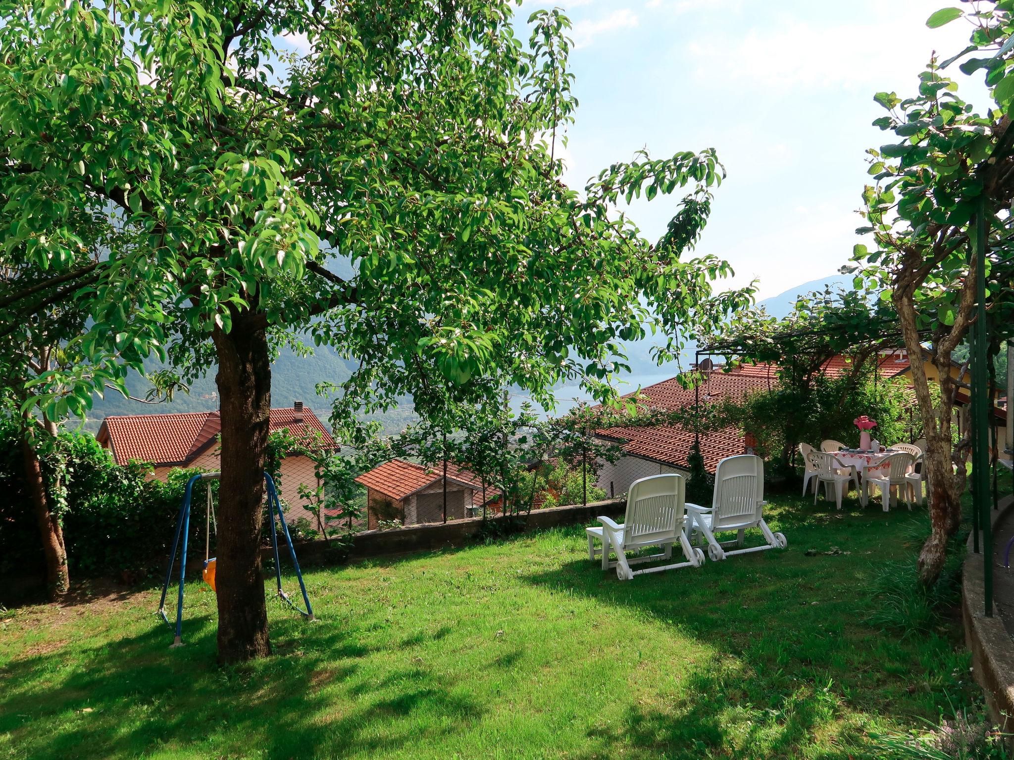 Photo 2 - Appartement de 3 chambres à Corrido avec jardin et vues sur la montagne