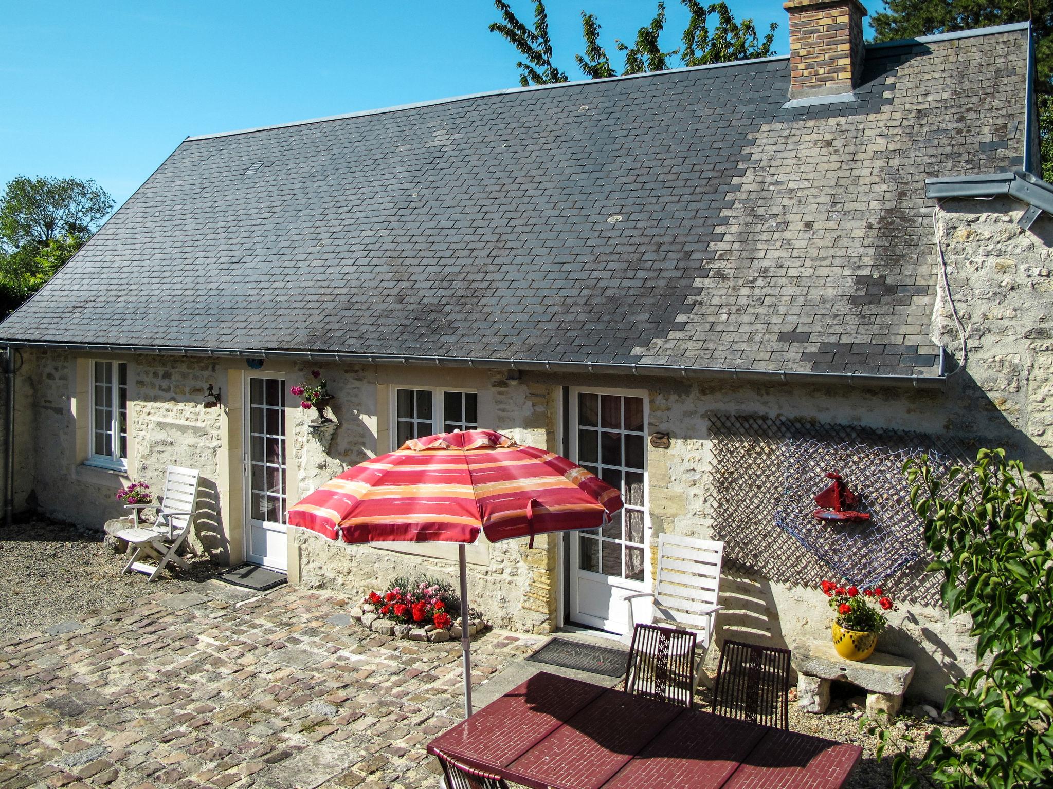 Photo 9 - Maison de 2 chambres à Commes avec jardin et terrasse