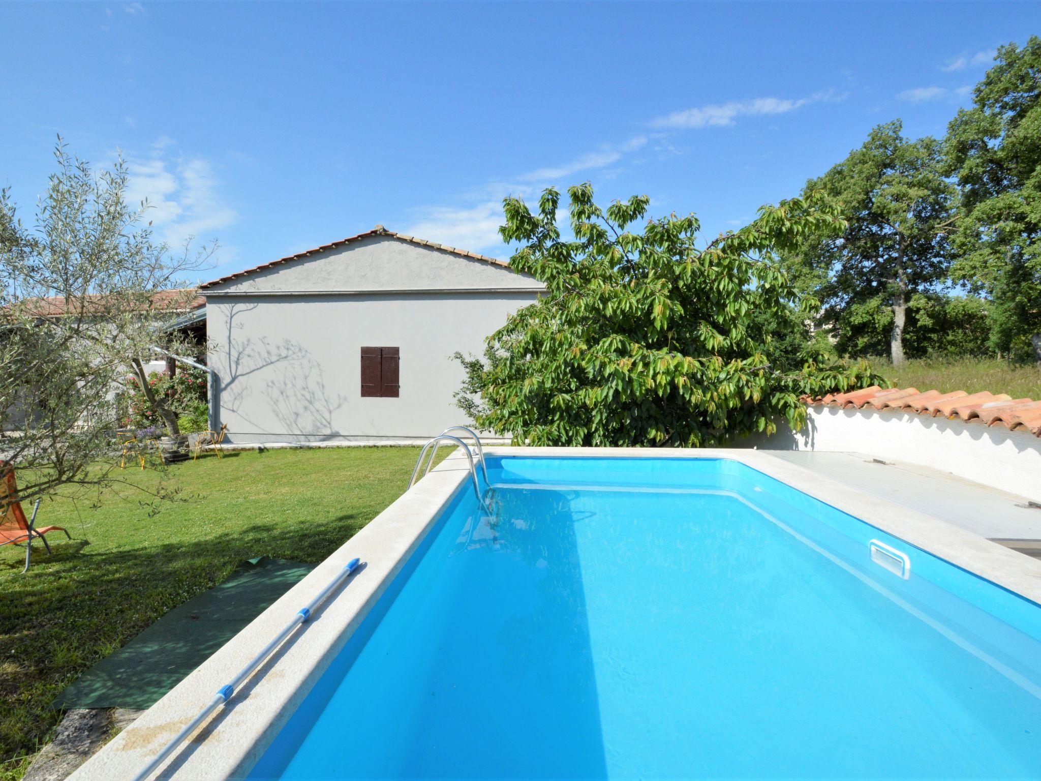 Foto 23 - Casa de 1 quarto em Barban com piscina privada e vistas do mar