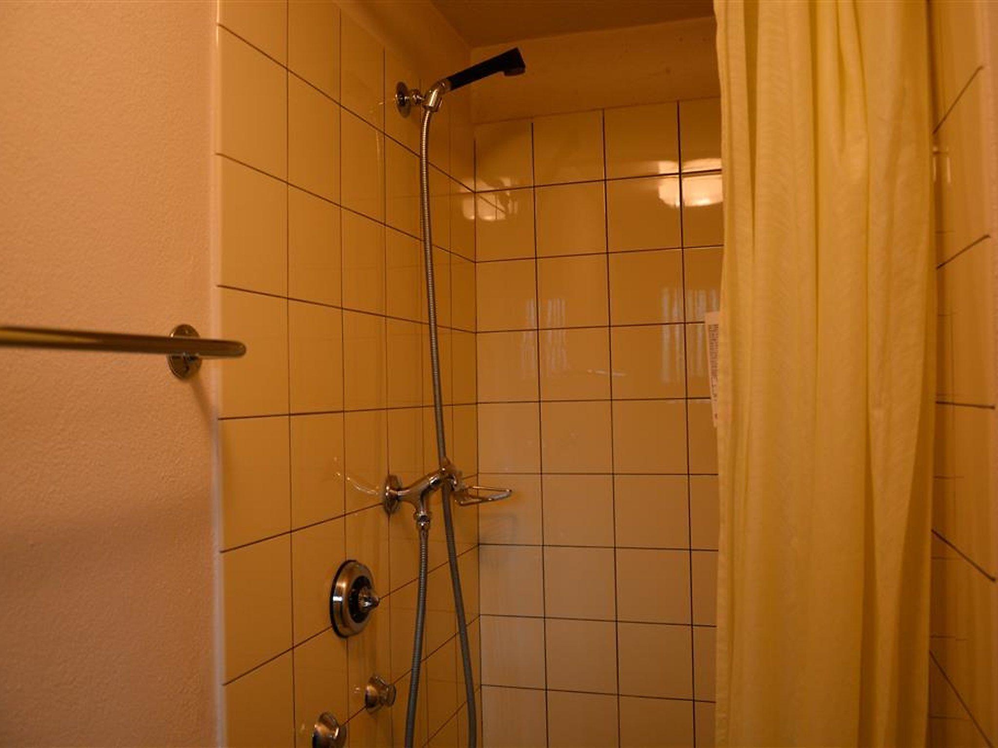 Photo 19 - 4 bedroom Apartment in Saanen