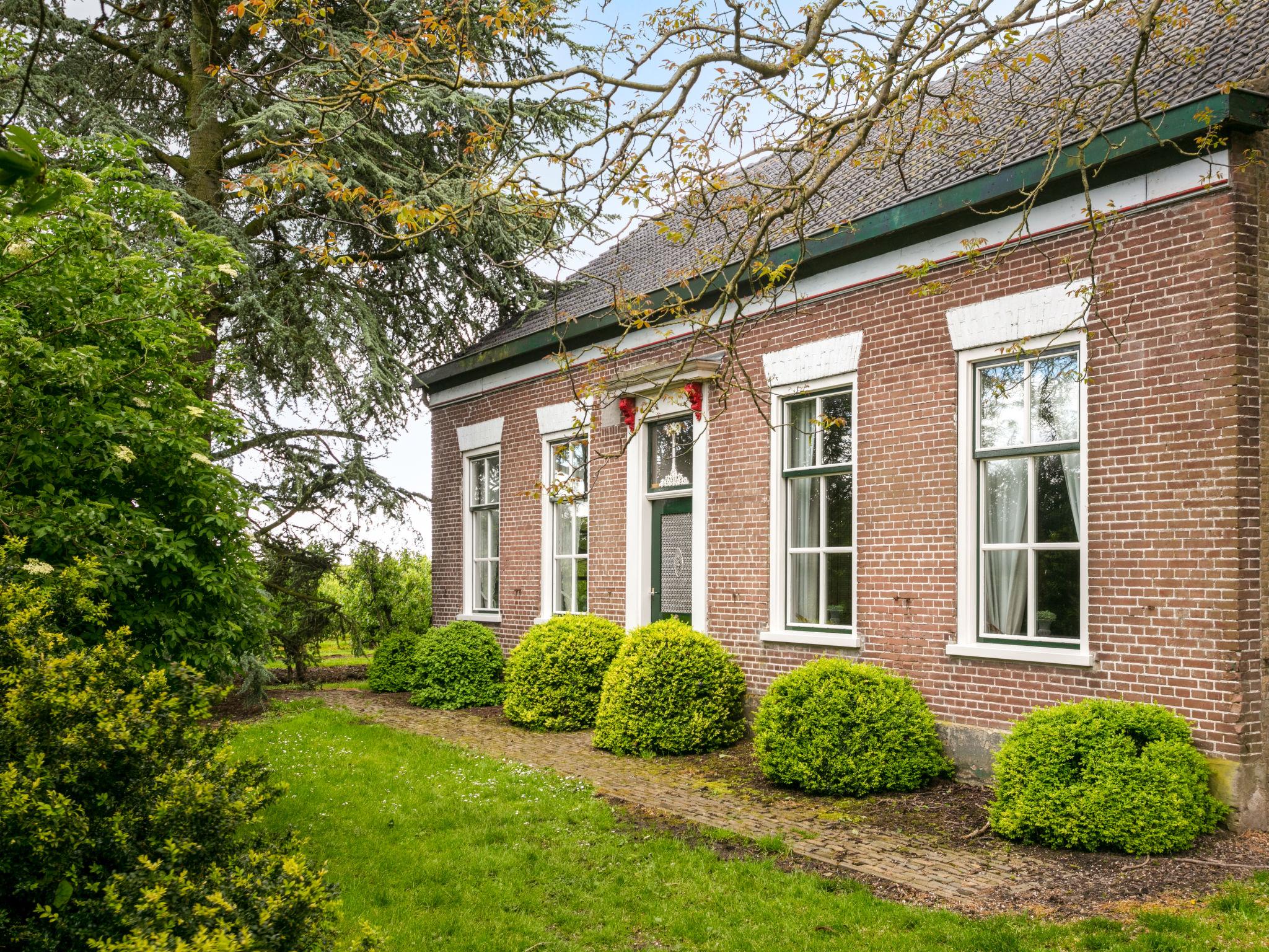 Photo 22 - 7 bedroom House in Zaamslag with garden