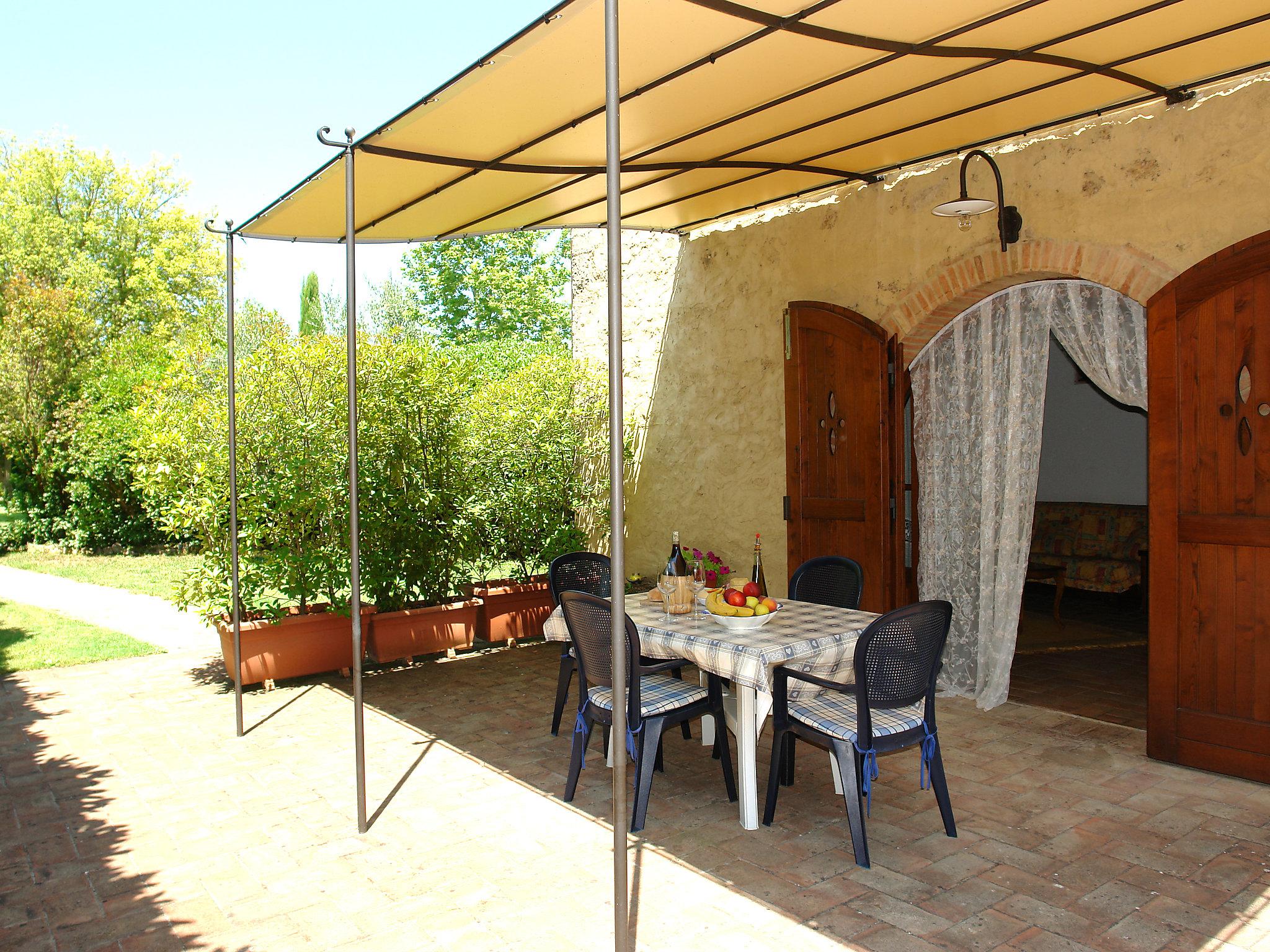 Foto 4 - Casa de 2 quartos em Castellina in Chianti com piscina e jardim
