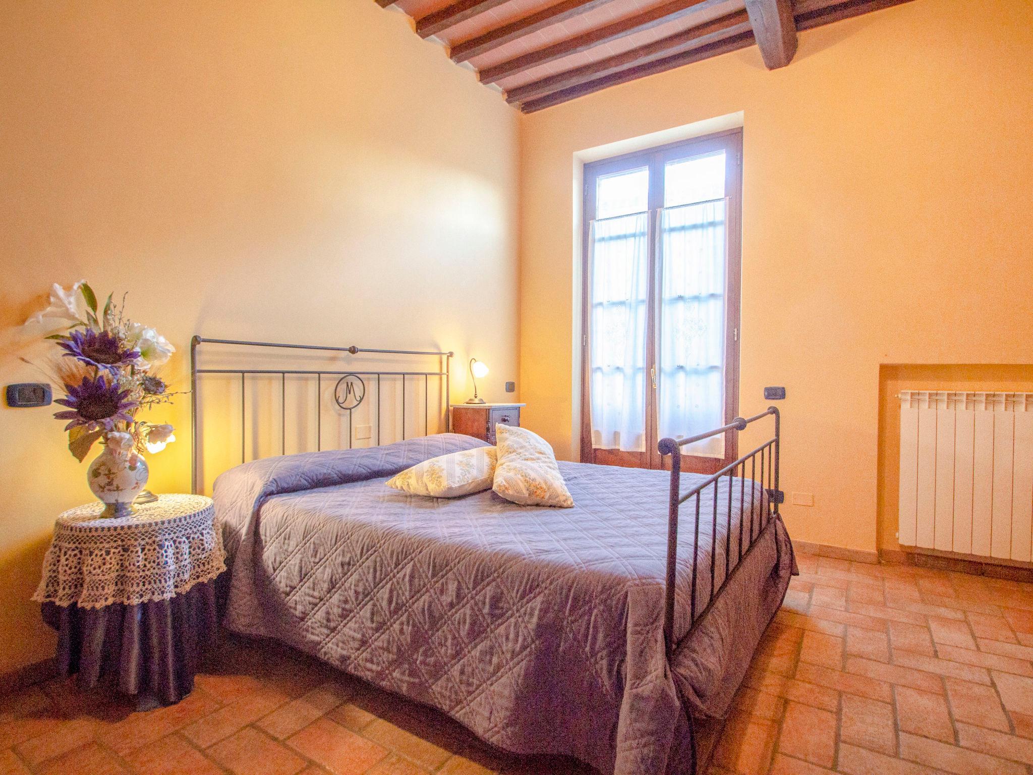 Foto 6 - Casa con 2 camere da letto a Castellina in Chianti con piscina e giardino