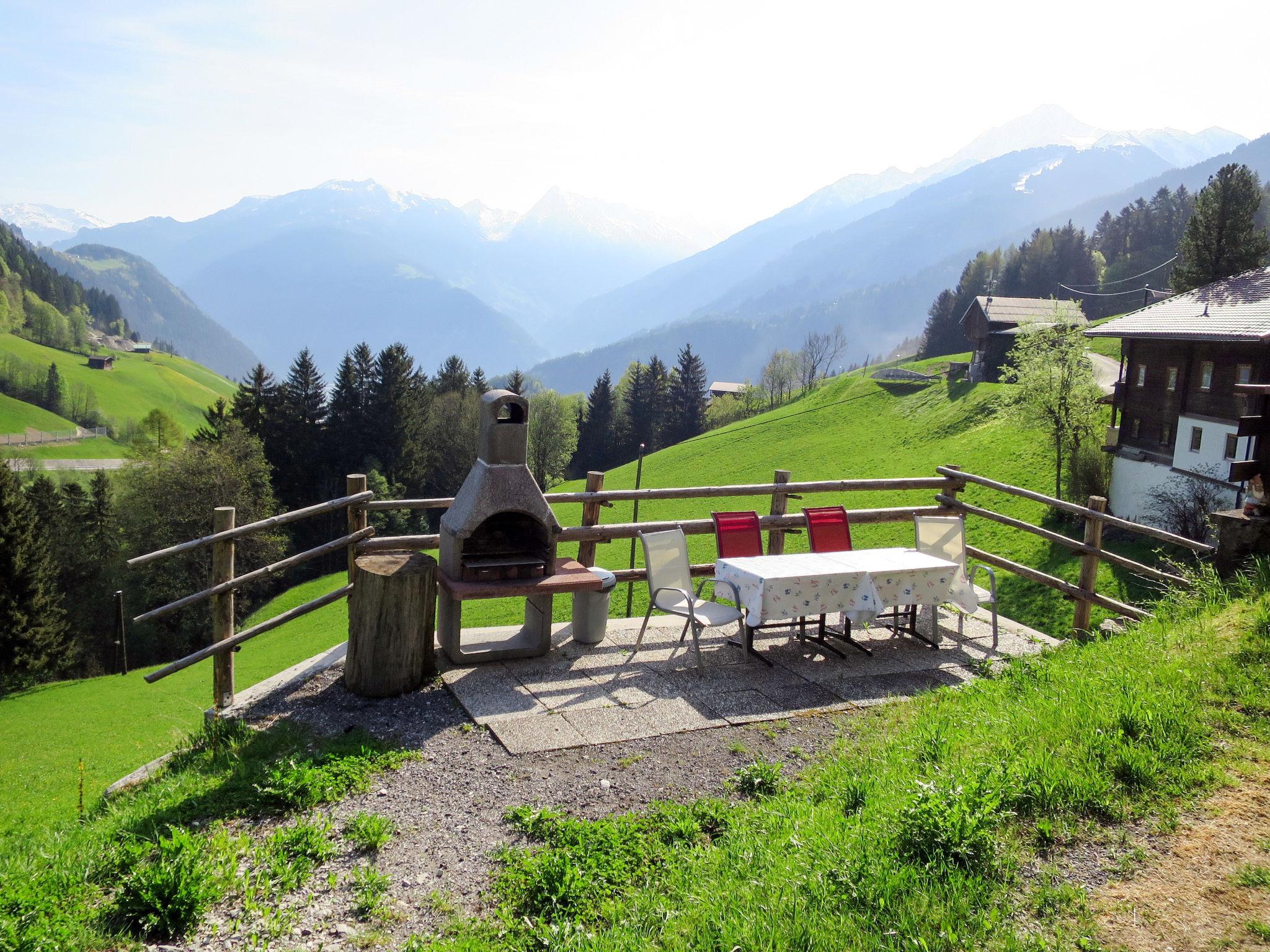 Foto 4 - Haus mit 8 Schlafzimmern in Finkenberg mit garten und blick auf die berge