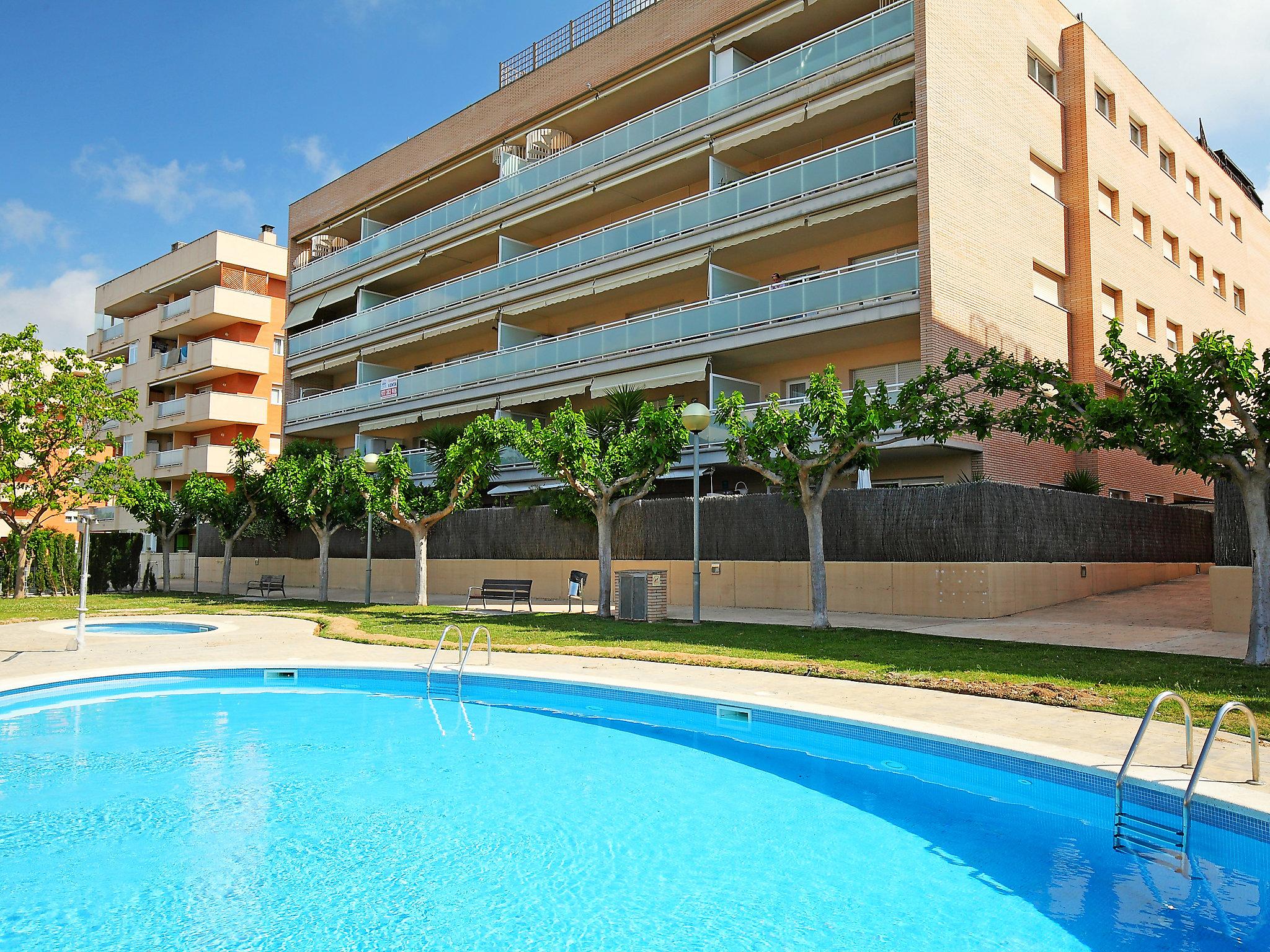 Foto 1 - Apartamento de 3 quartos em Salou com piscina e vistas do mar