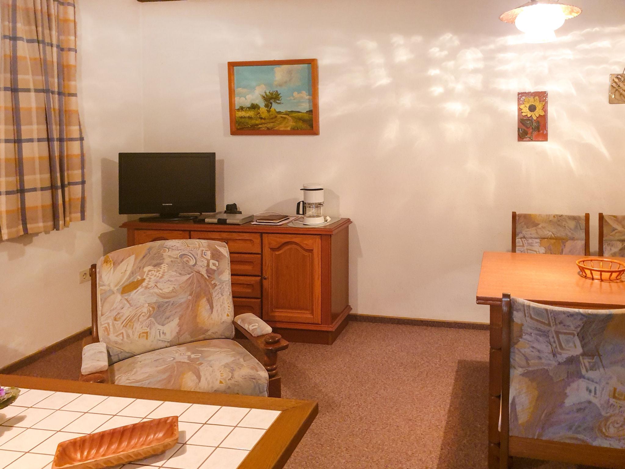 Photo 6 - 1 bedroom Apartment in Arrach with garden and terrace