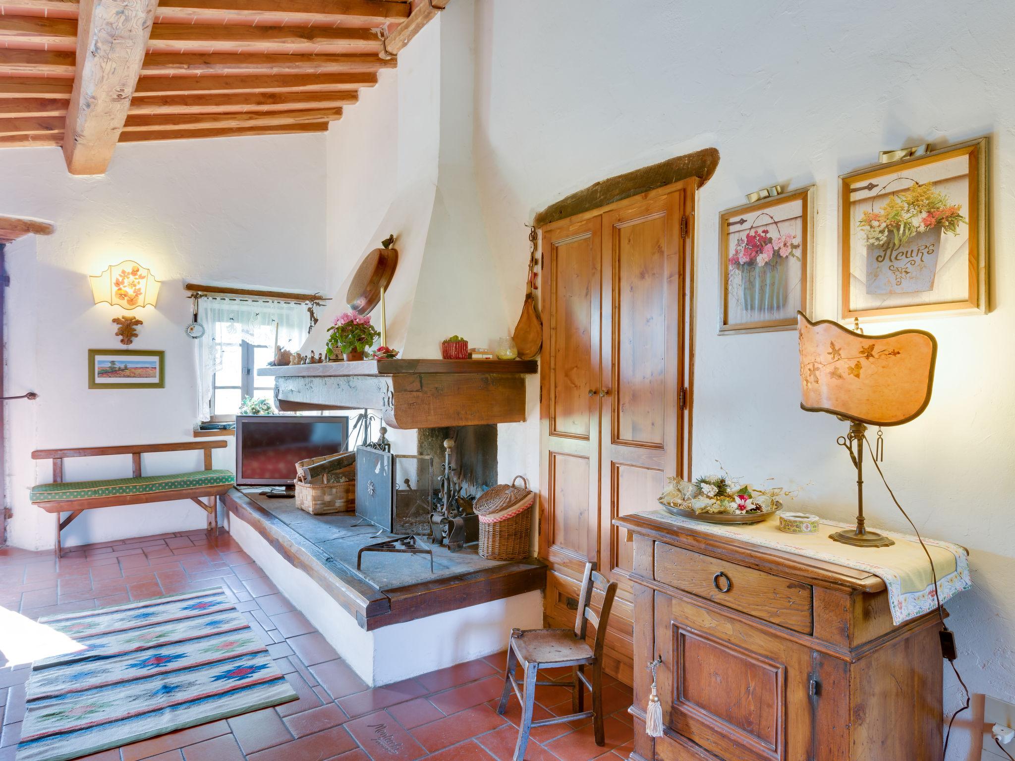 Photo 8 - Maison de 2 chambres à Bucine avec piscine privée et jardin